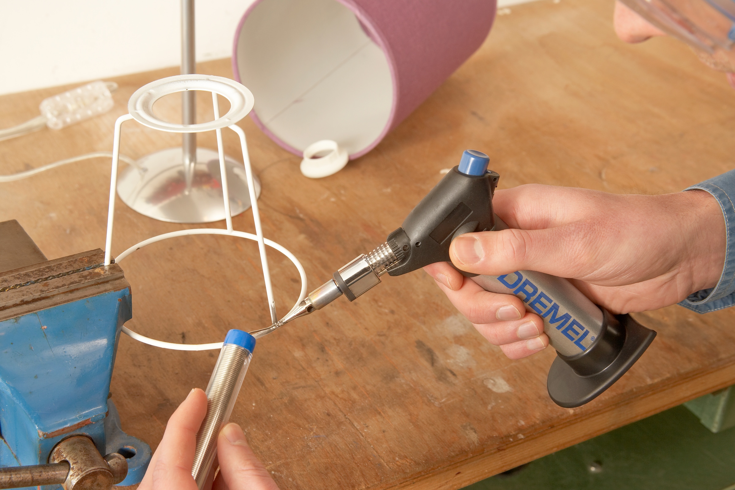 Bosch Home & Garden Lötkolben »»VersaFlame« (2200-5)«, Piezo, Tankinhalt 34ml, Multifunktionaler Butangas Lötkolben