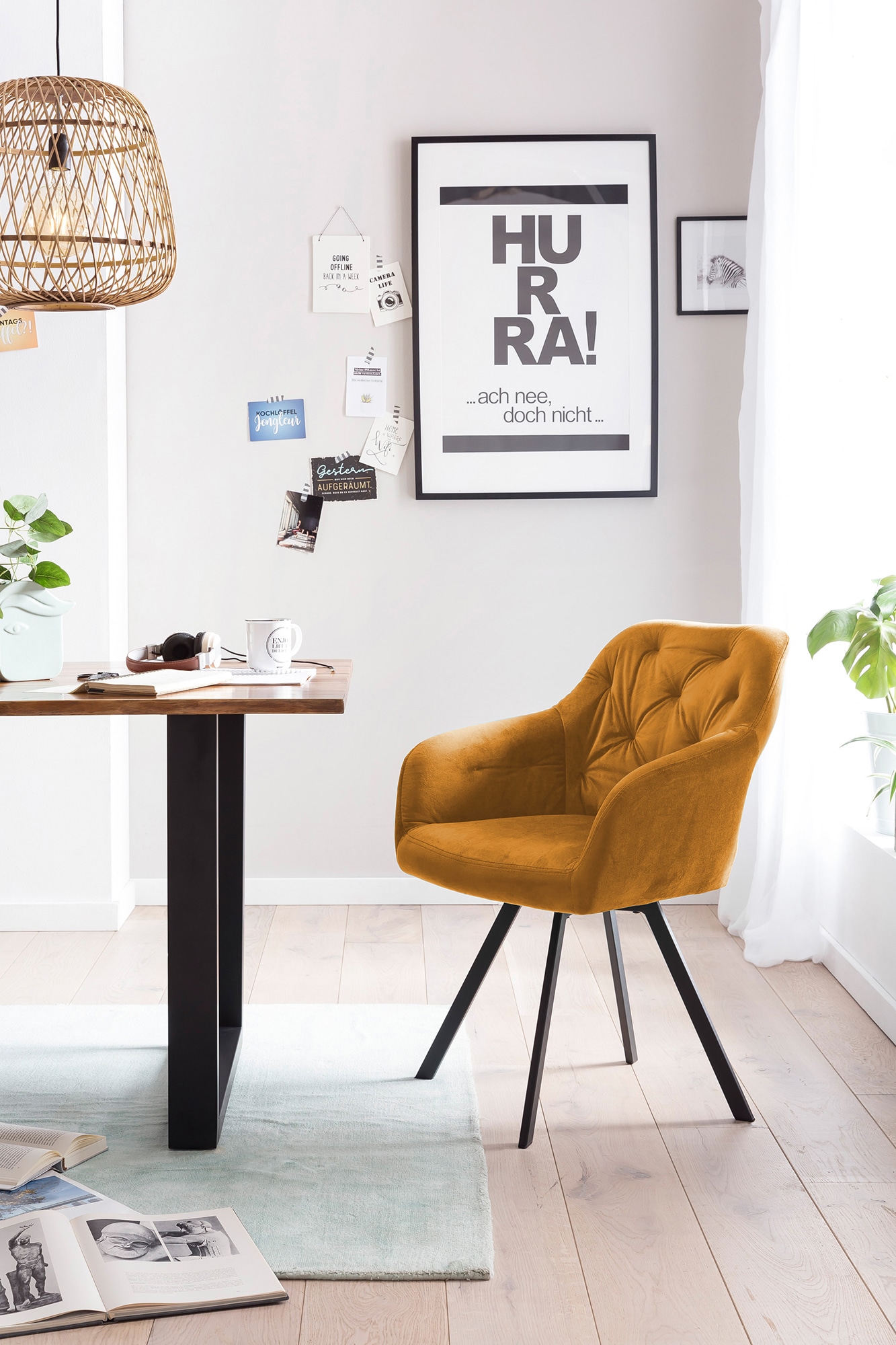 SalesFever Essgruppe, (Set, 5 tlg.), Stühle mit 360° Drehplatte unter der Sitzfläche, mit echter Baumkante
