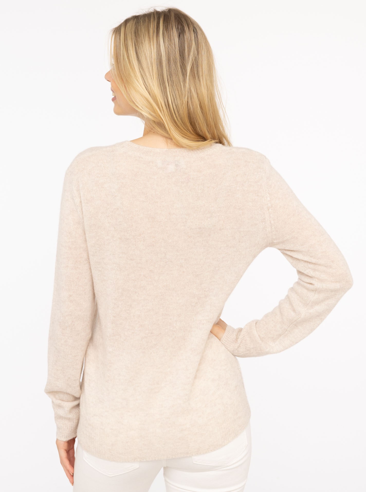 Zwillingsherz Strickpullover »"LOVE" wording«, Rundhals, mit LOVE Aufschrift in Neonfarbe
