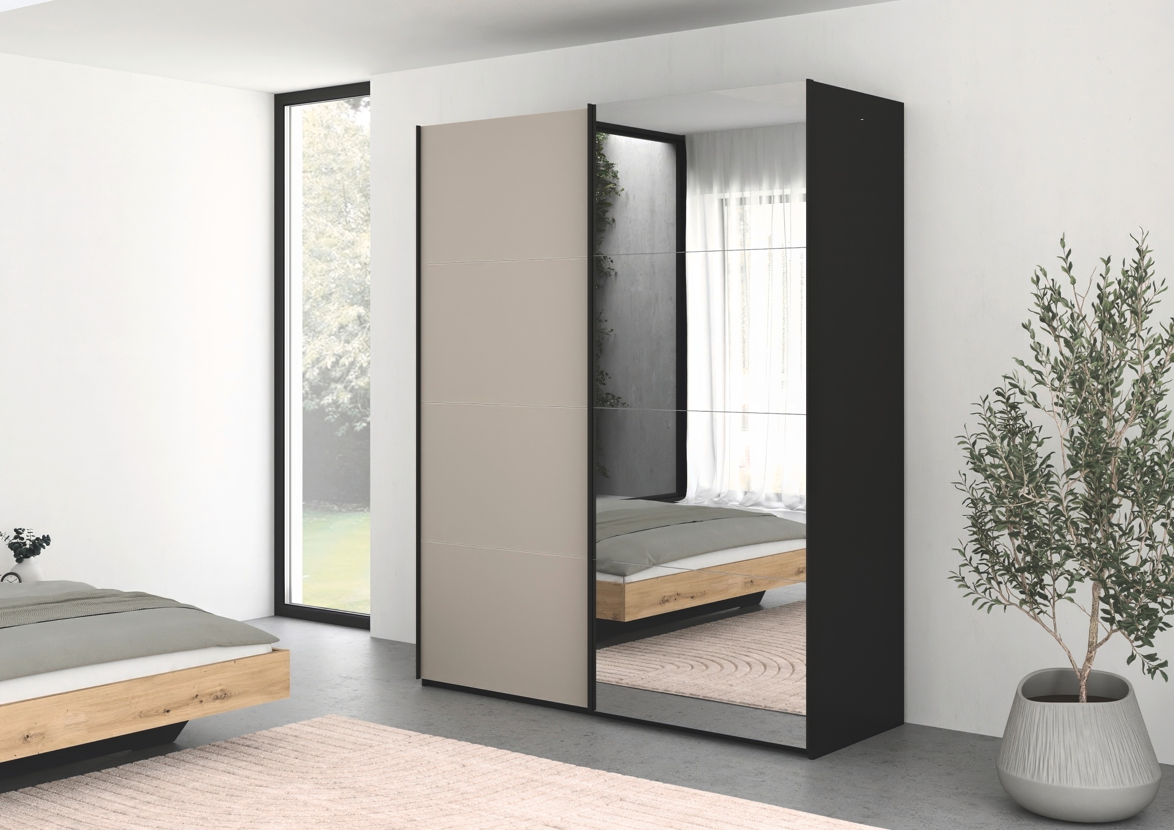rauch Schwebetürenschrank »Kleiderschrank Schrank Garderobe Schlafzimmerschrank SCALE-FYRA«, edle viergeteilte Türen Spiegel/Glas-Mix viele Farben MADE IN GERMANY