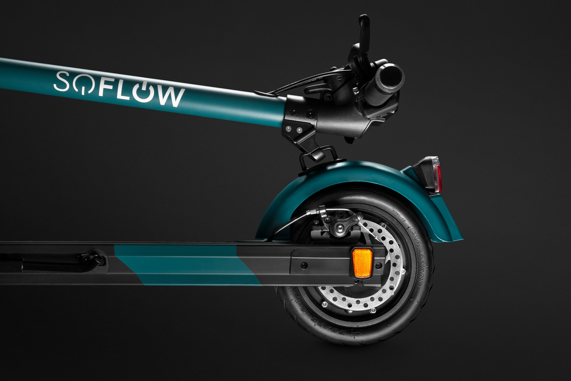 soflow E-Scooter »SO4 Gen.3«, 20 km/h, 25 km, bis zu 25 km Reichweite