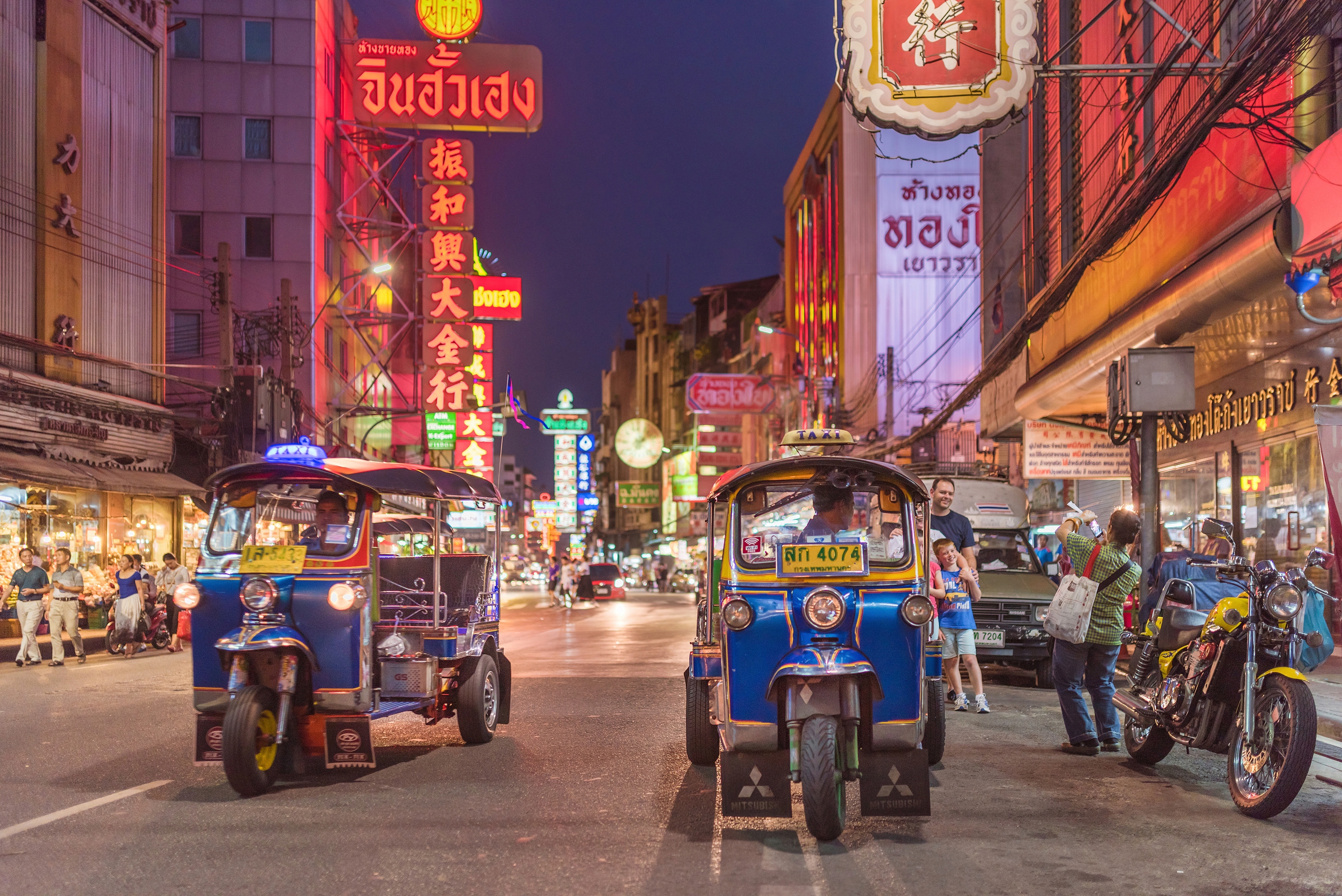 Papermoon Fototapete "BANGKOK-TUK TAXI CHINATOWN"