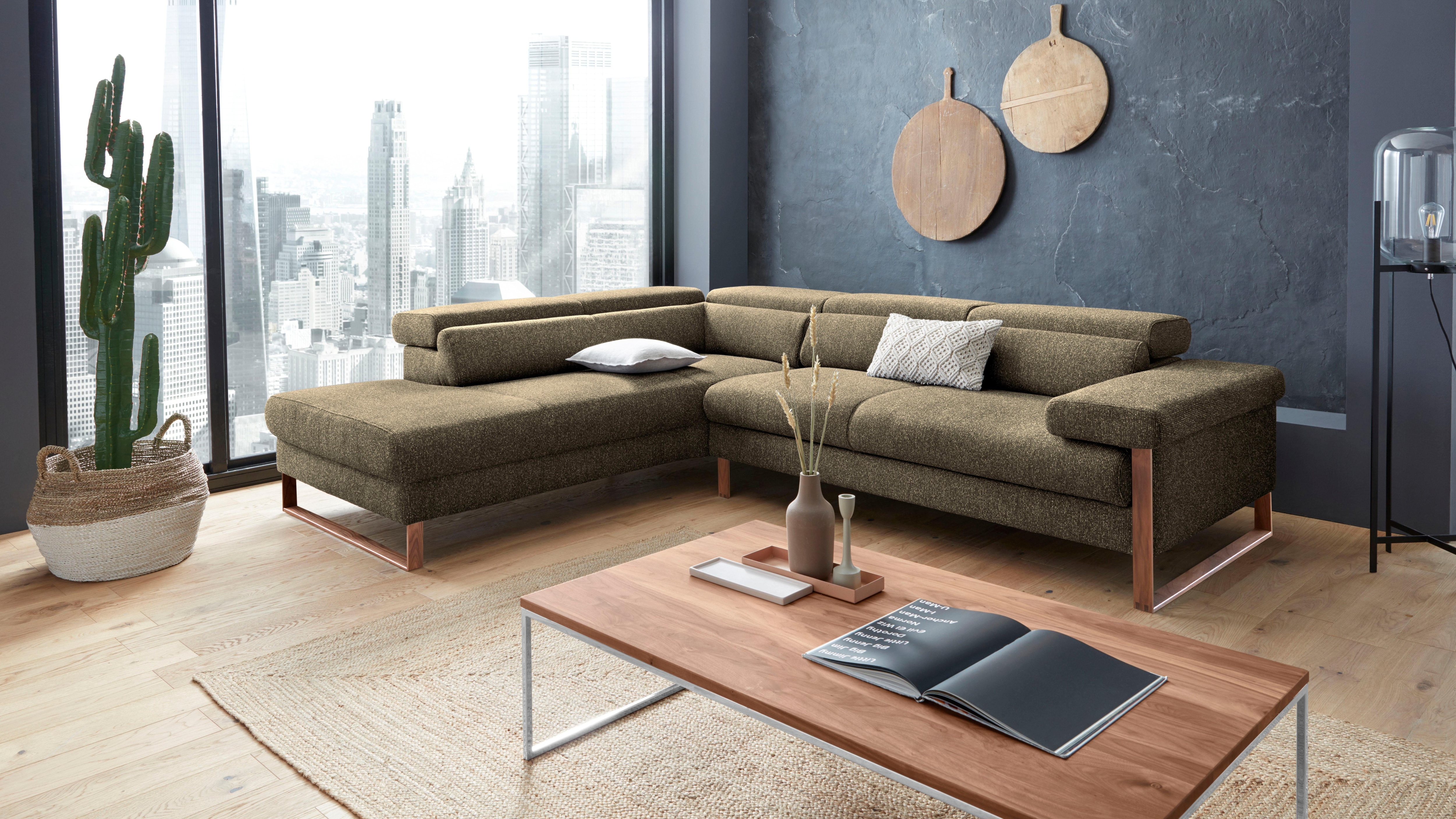 W.SCHILLIG Ecksofa "finn, Designsofa mit tollem Sitzkomfort, bequem, L-Form" German Design Award 2016, Fußgestell Nussbaum natur, Breite 281 cm
