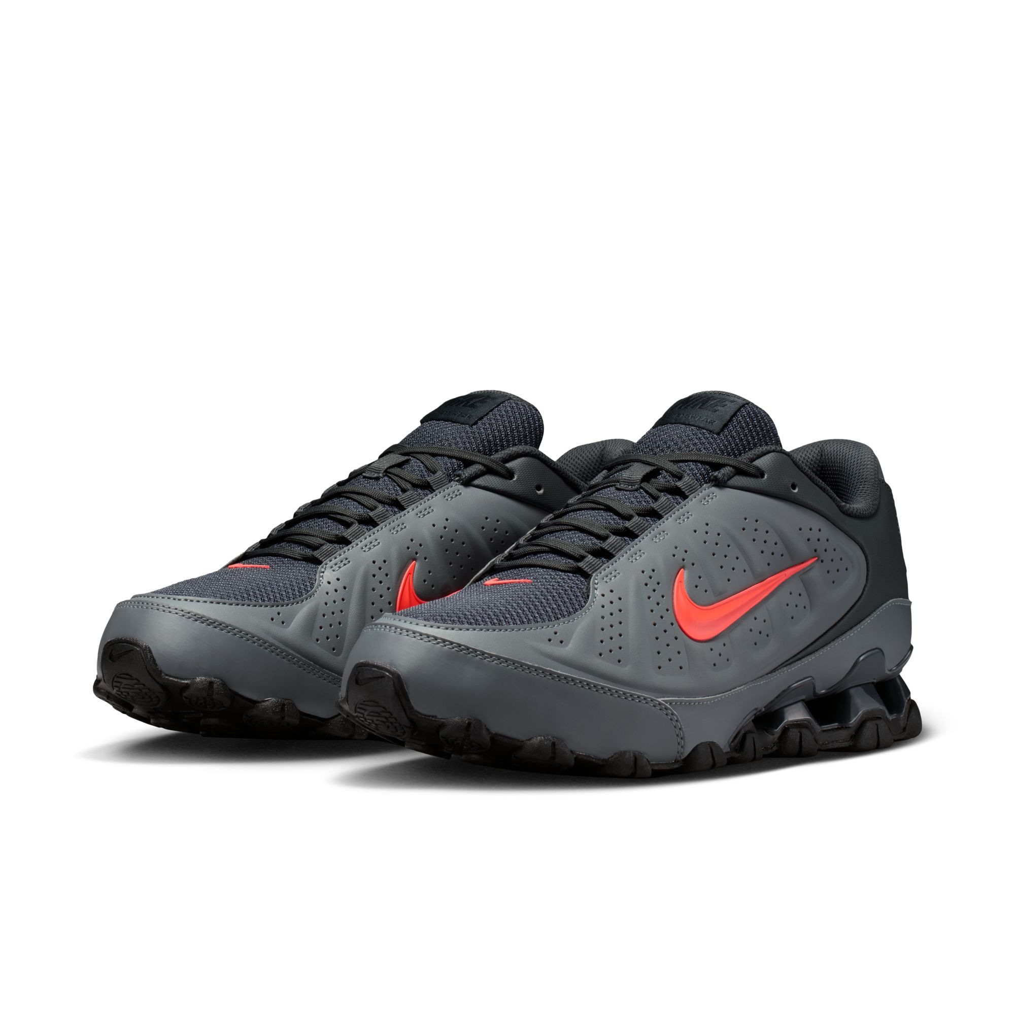 Nike Sportswear Sneaker "Reax 8" inspiriert vom Design des Nike Shox günstig online kaufen