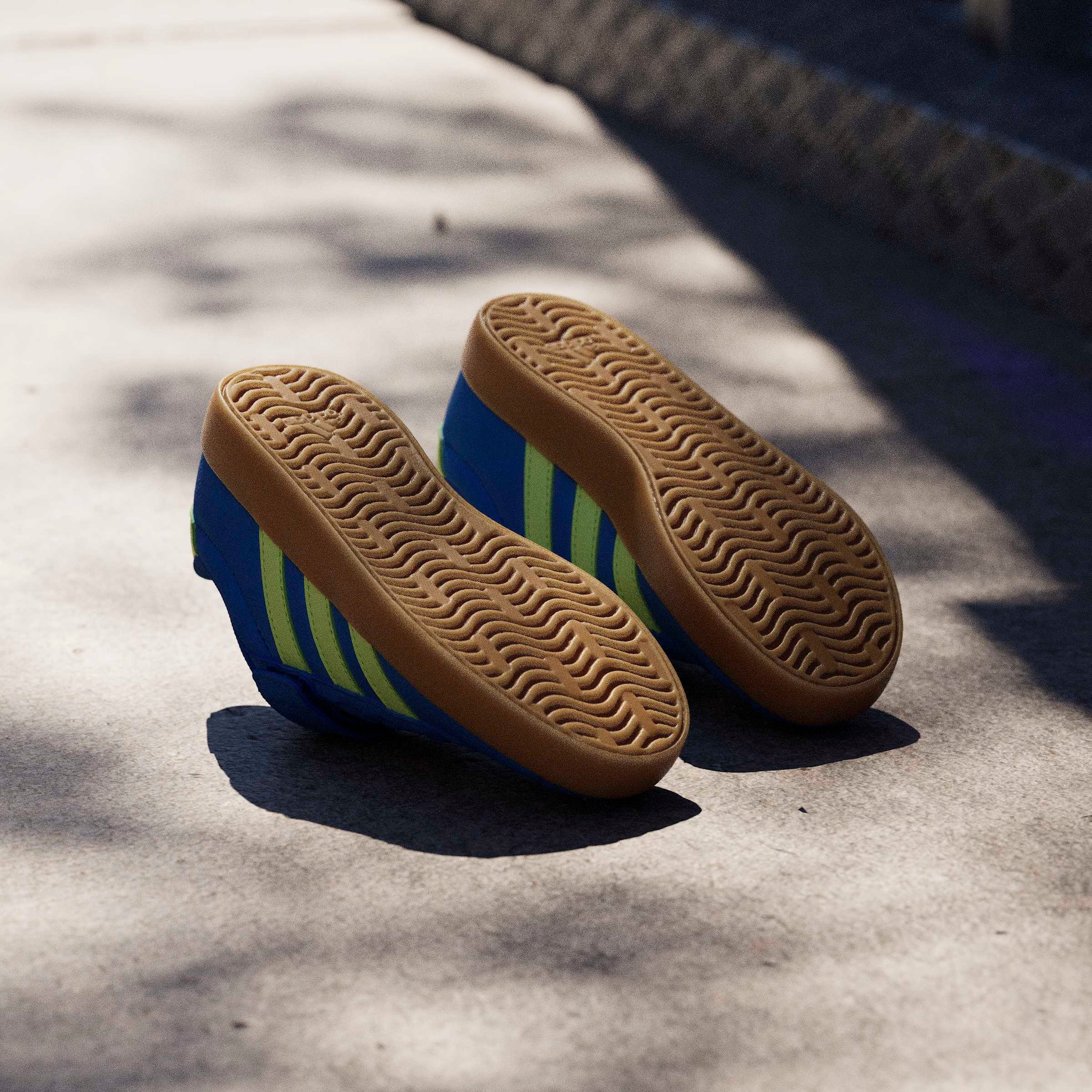 adidas Sportswear Sneaker »VL COURT 3.0«  inspiriert vom Design des adidas samba, für Kinder & Jugendliche