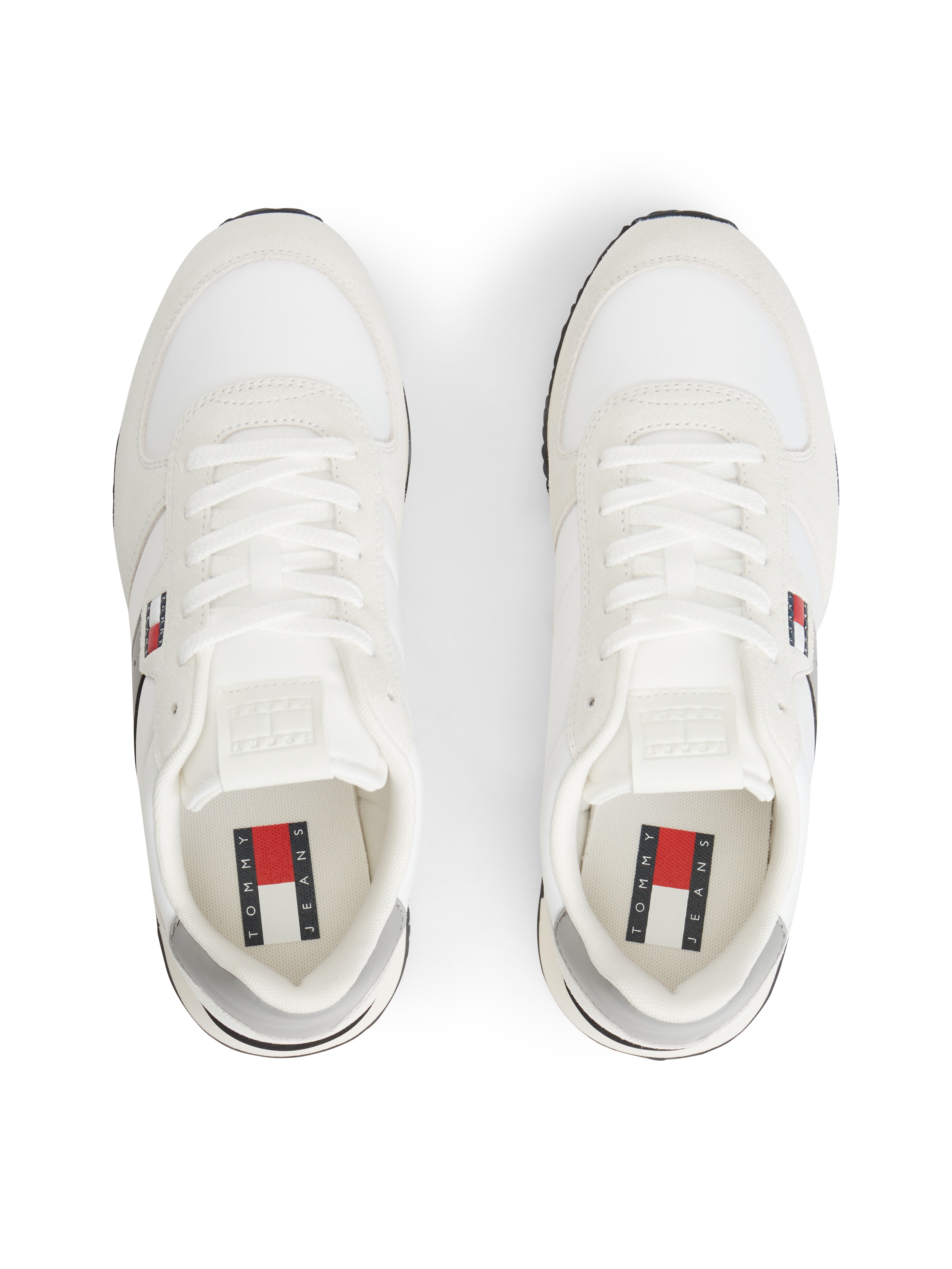 Tommy Jeans Sneaker »TJM EVA RUNNER MIX MATERIAL«  Freizeitschuh, Schnürschuh mit Logoflaggen-Prägung an der Schuhzunge