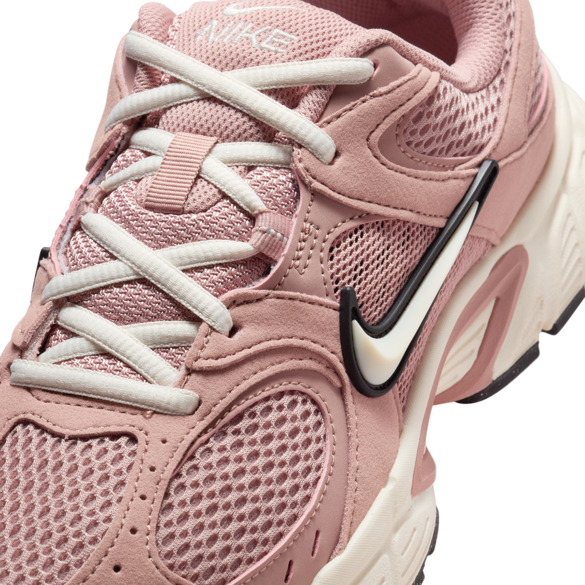 Nike Sportswear Sneaker »W V5 RNR«  inspiriert vom Design des Y2K Nike Vomero 5