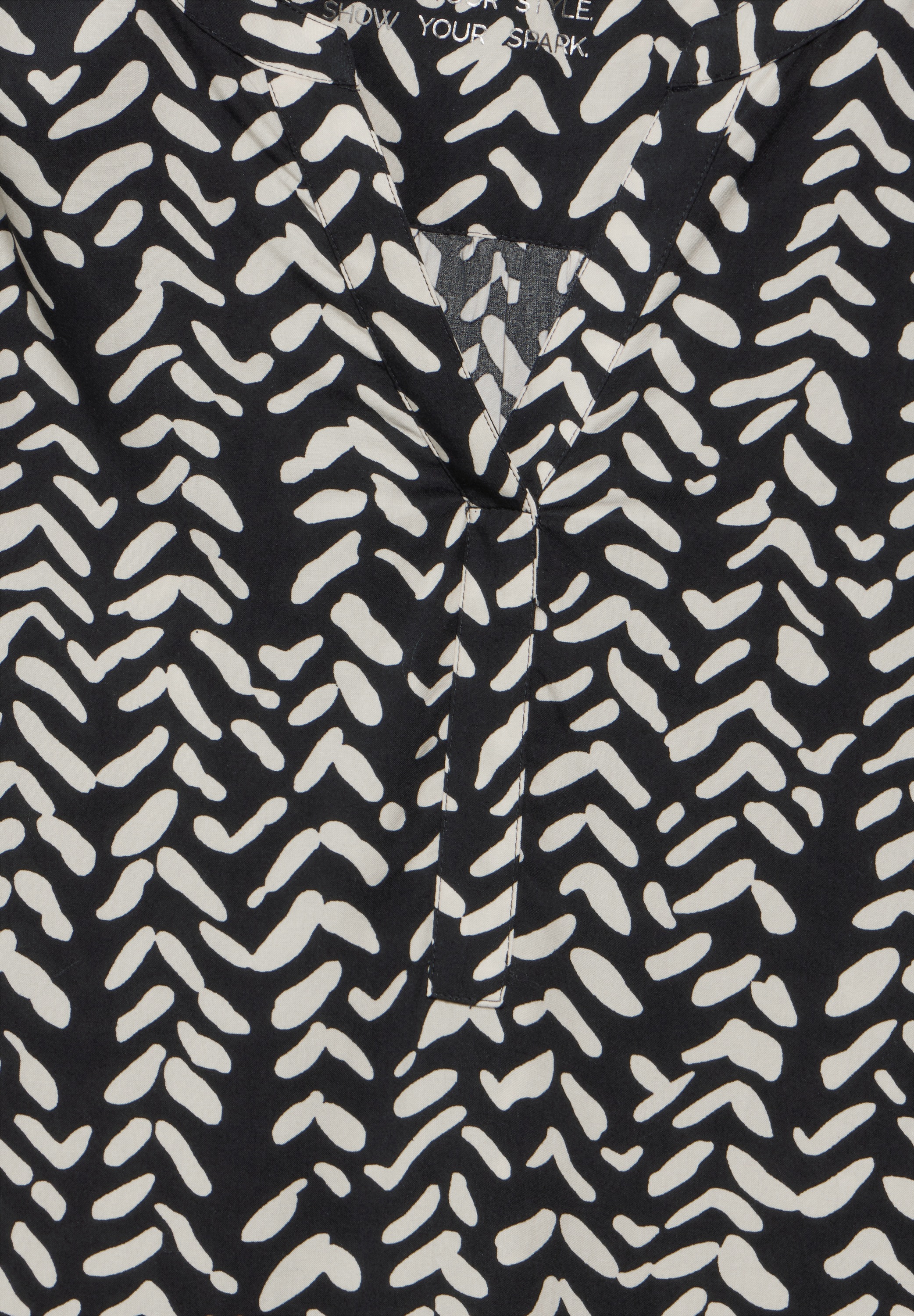 STREET ONE Longbluse, mit grafischem Muster
