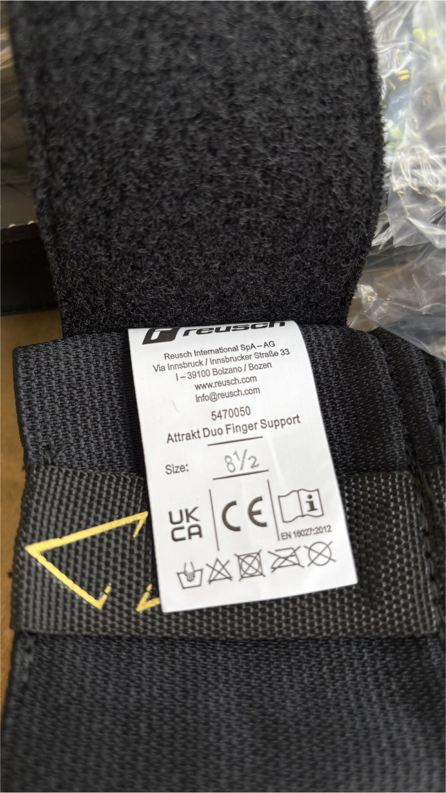 Reusch Torwarthandschuhe »Attrakt Duo Finger Support« mit Evolution Negative Cut