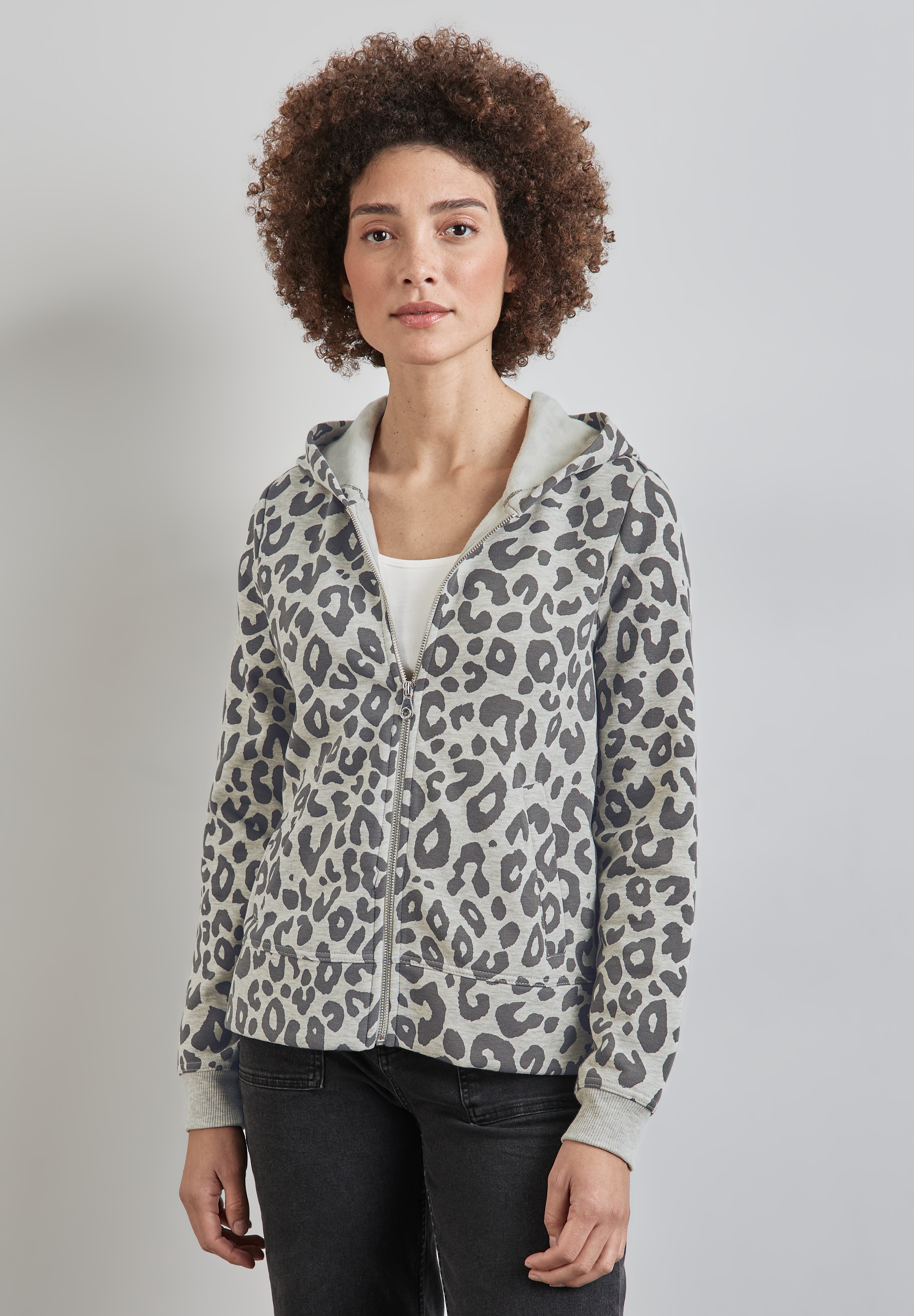 Sweatjacke, mit allover Leoprint