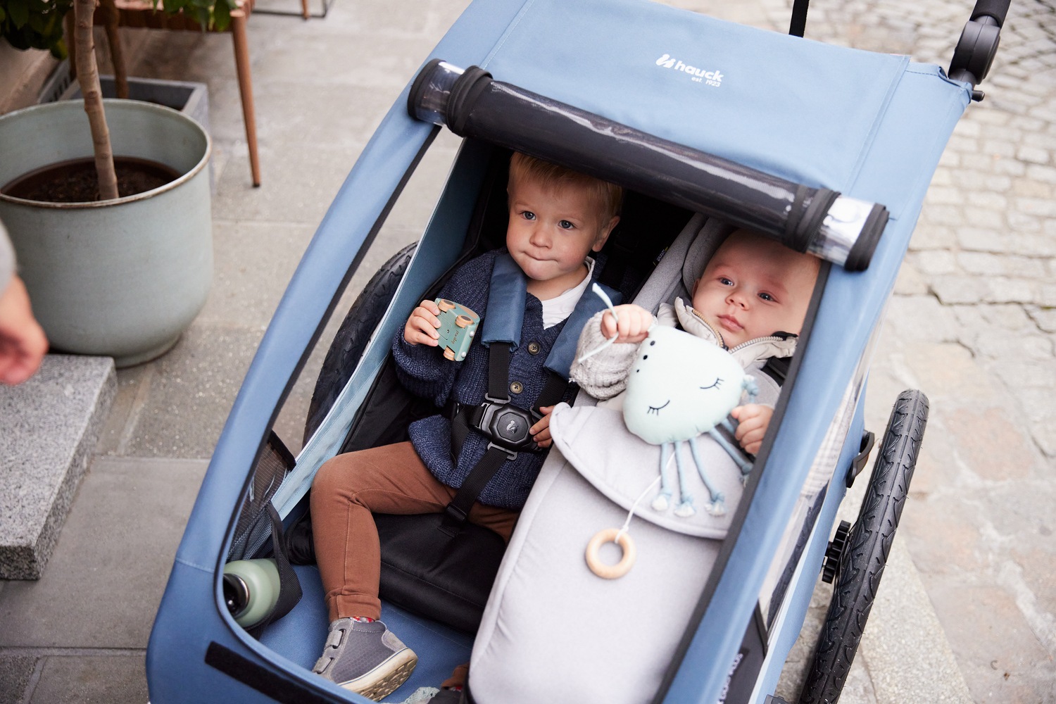 Hauck Fahrradkinderanhänger »2in1 Bike Trailer und Buggy Dryk Duo Plus, dark blue«, für 2 Kinder; inklusive Deichsel