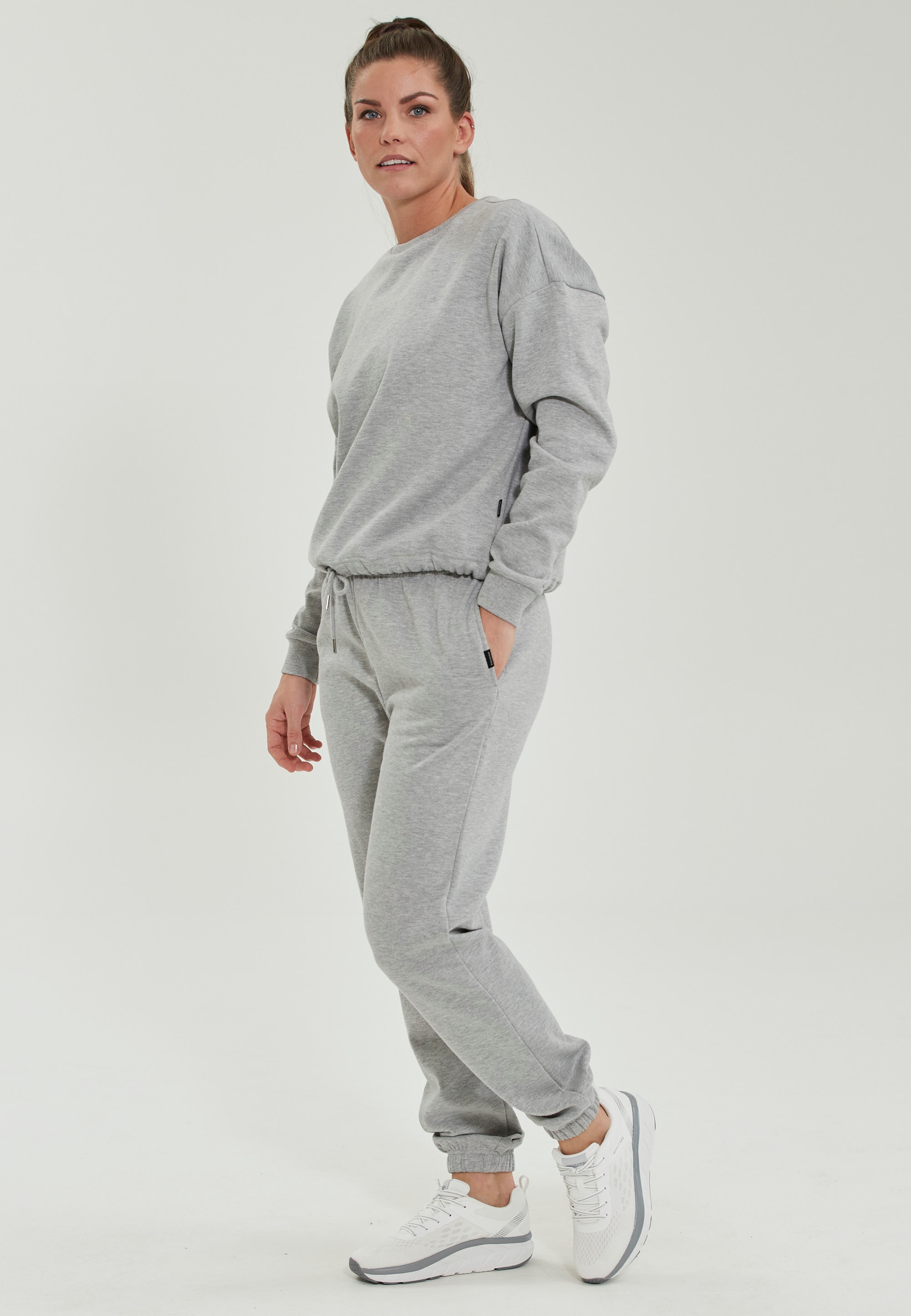 ENDURANCE Sweatshirt »Sartine«, mit einstellbarem Kordelzug