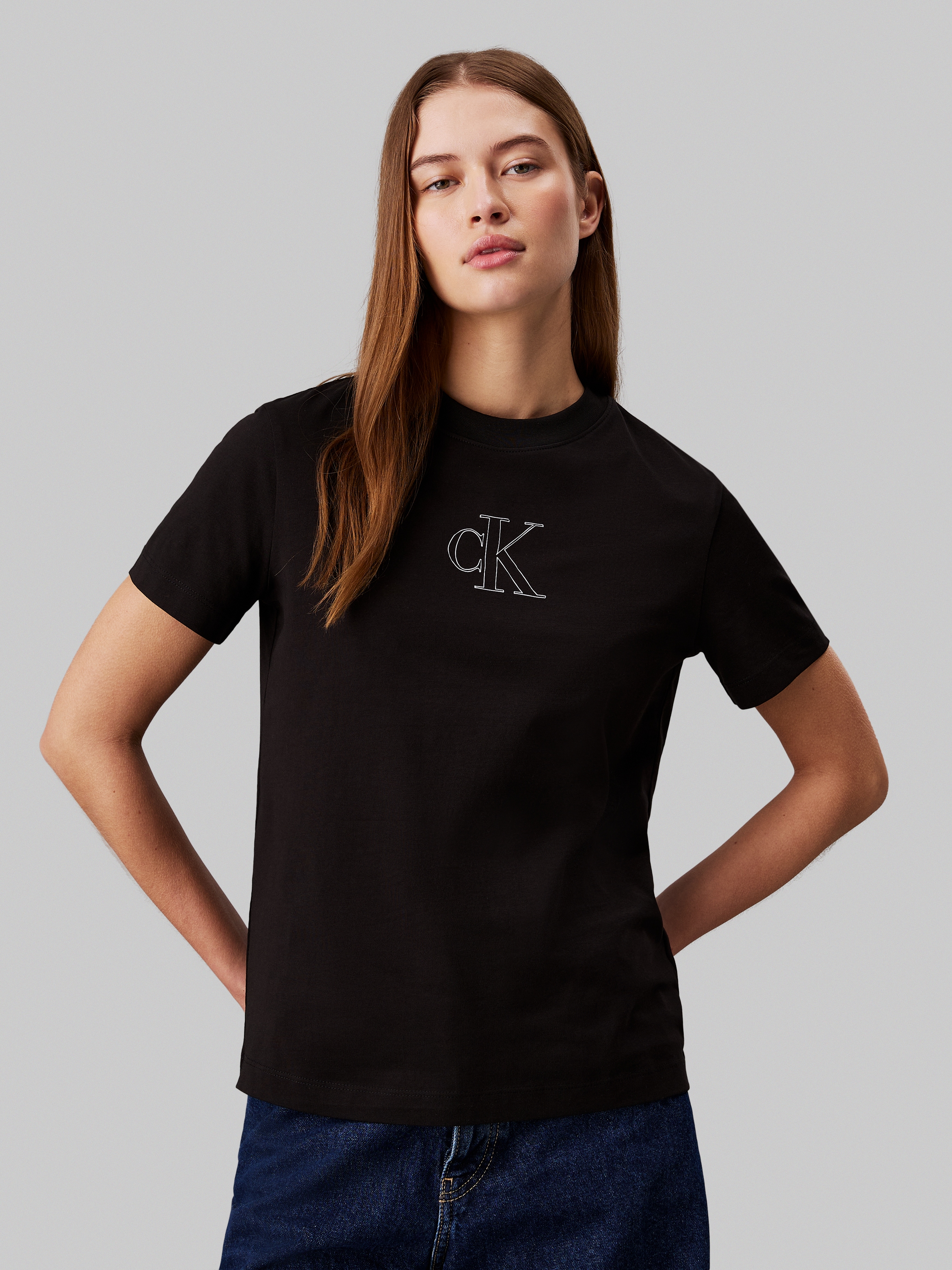 T-Shirt »OUTLINED CK REGULAR TEE«, mit Markenlabel
