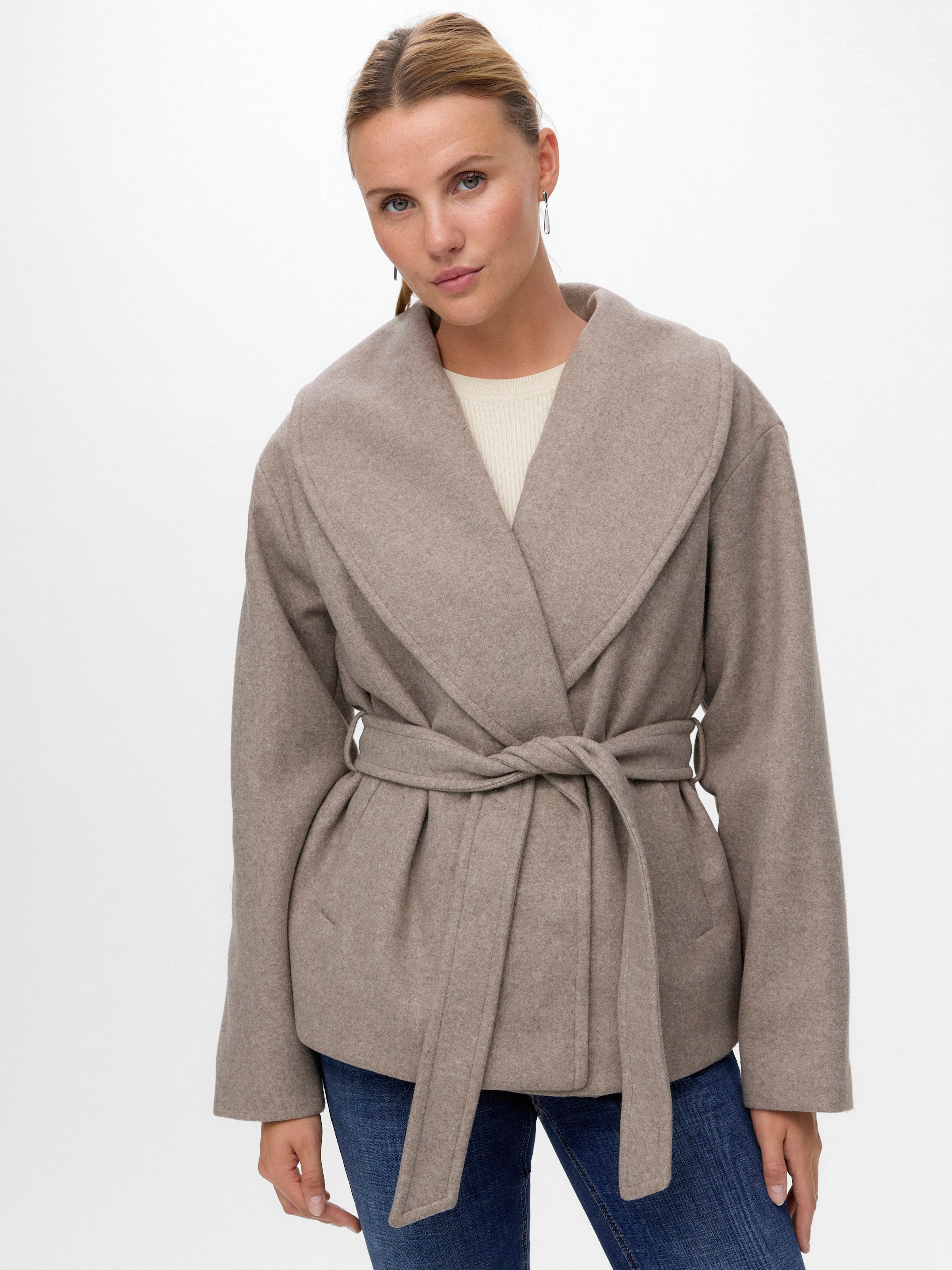 Vero Moda Kurzjacke "VMANNE BERGEN JACKET GA NOOS" Kunstfaser