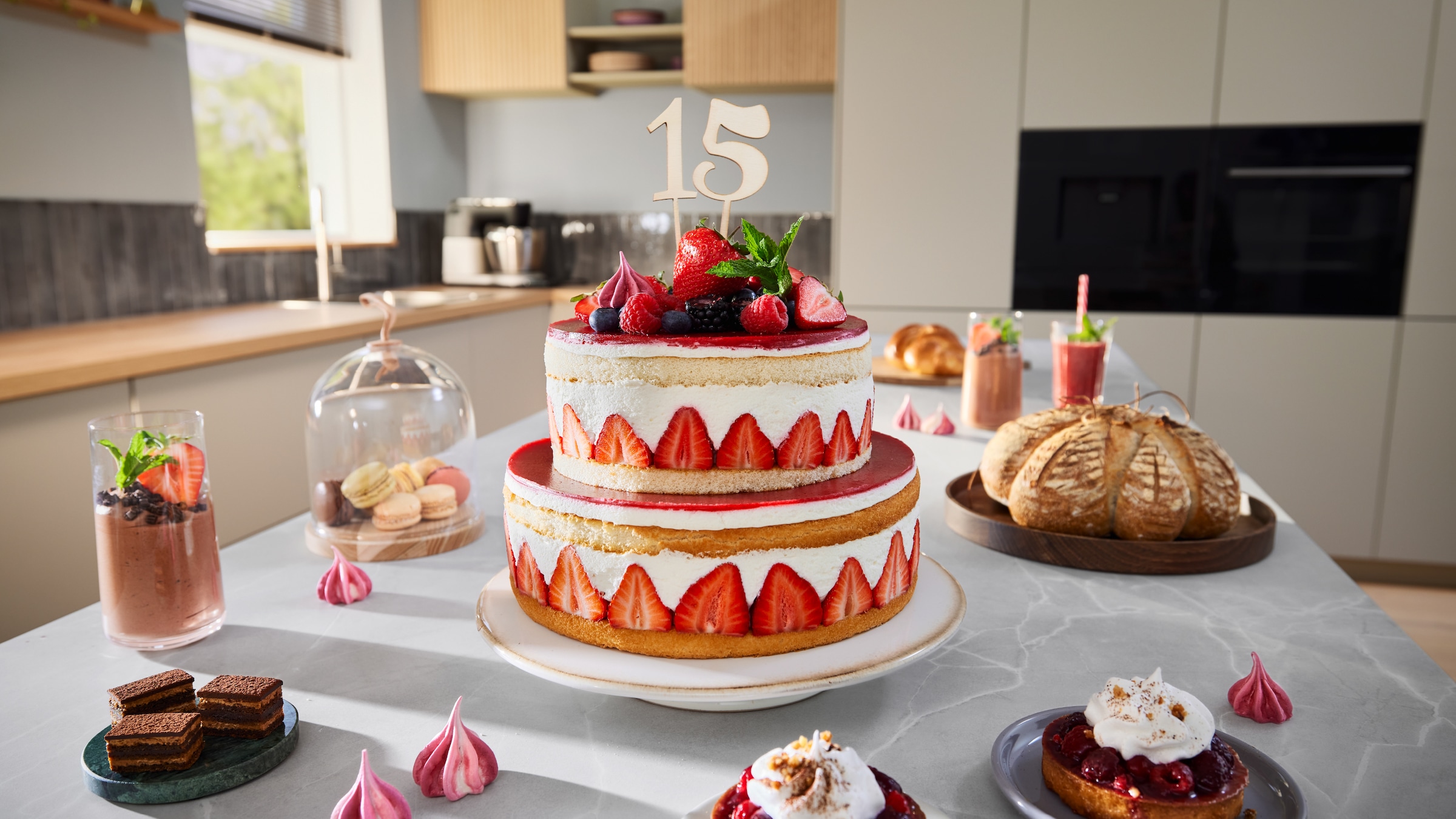 BOSCH Küchenmaschine »Serie 8, 9 Automatikprogramme, integrierte Waage, Timer, 6l Schüssel« Edelstahlschüssel, 3 Rührwerkzeuge spülmaschinenfest, 7 Stufen, 1800 W