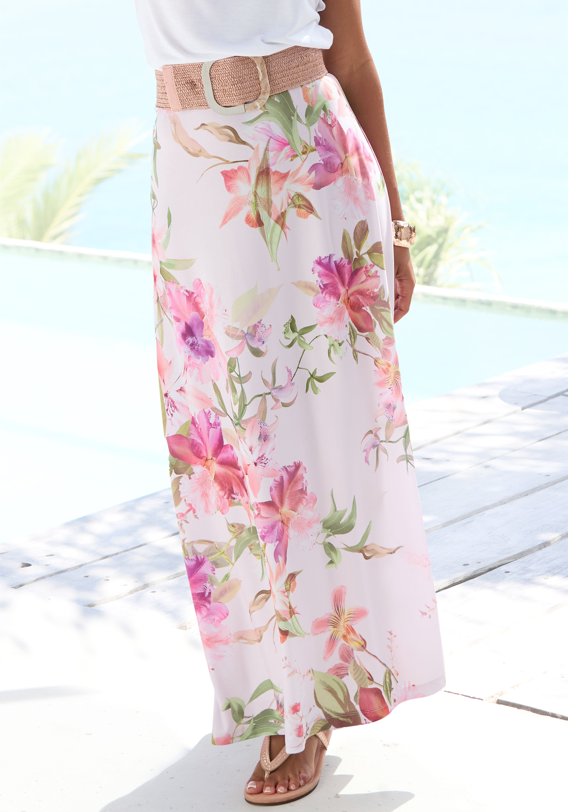 LASCANA Maxirock "mit Blumendruck aus glatter, bügelfreier Ware" langer Jerseyrock mit Blumenmuster, eleganter Sommerrock, A-Linie