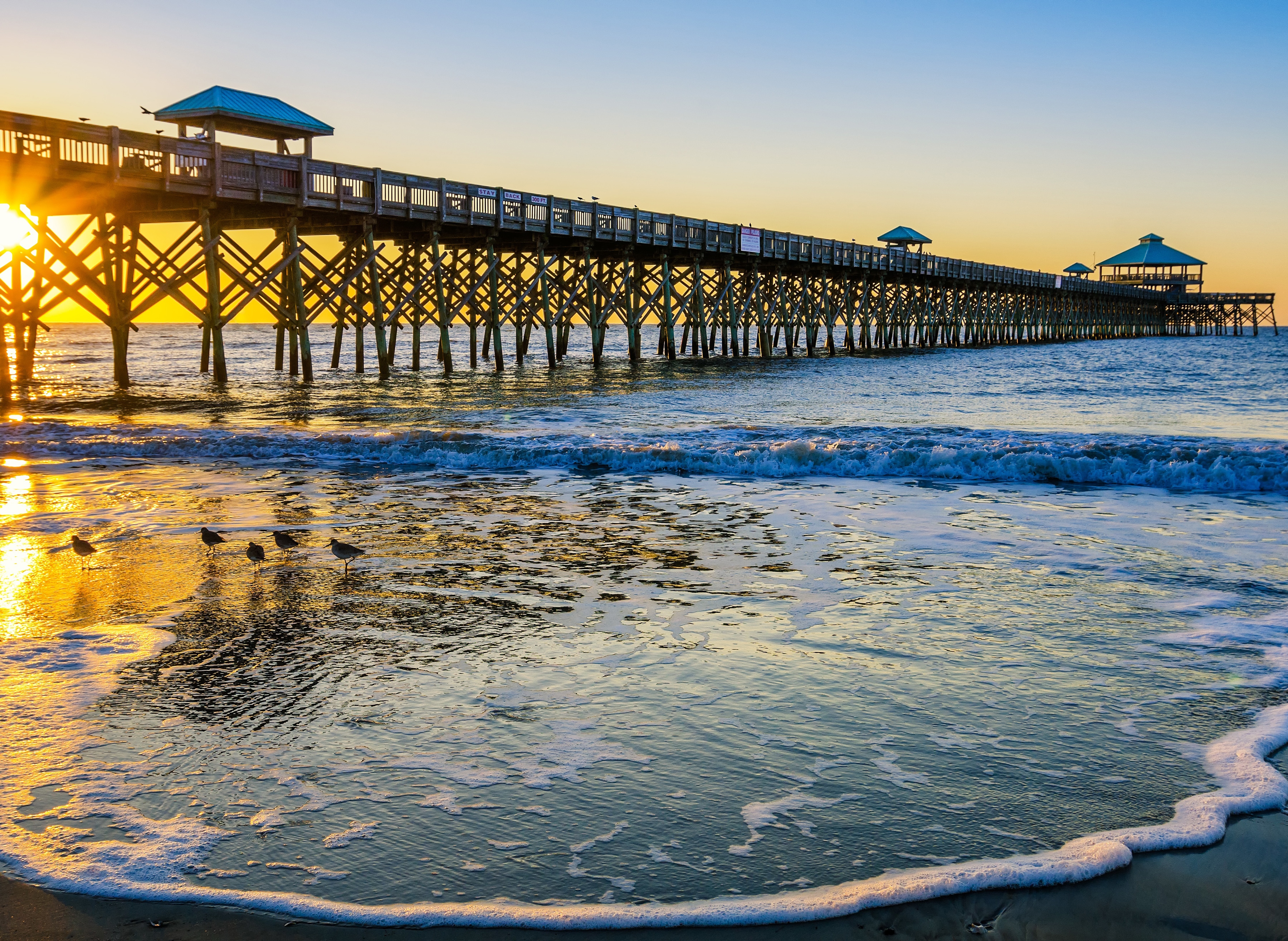 Papermoon Fototapete "Folly Pier Winter Sunrise" glatt