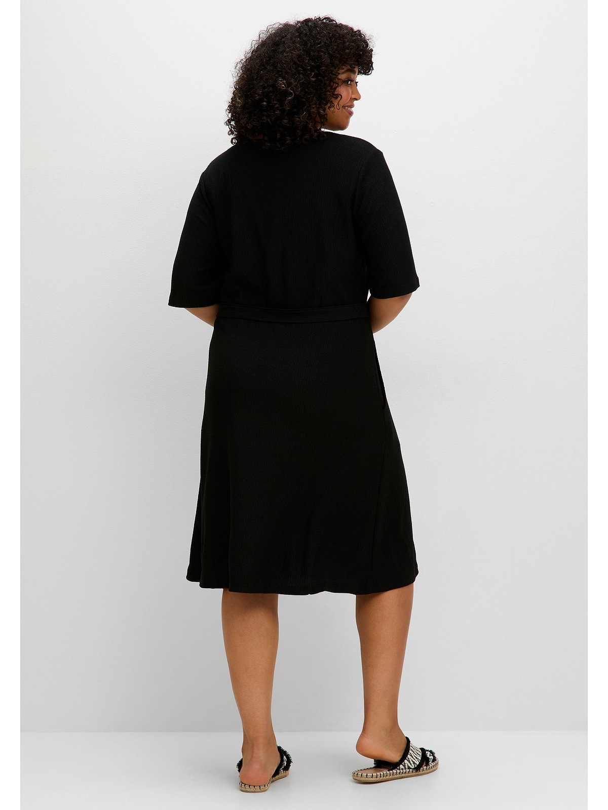 Sheego Sommerkleid "Große Größen", aus Crêpe, mit Bindegürtel und Taschen günstig online kaufen