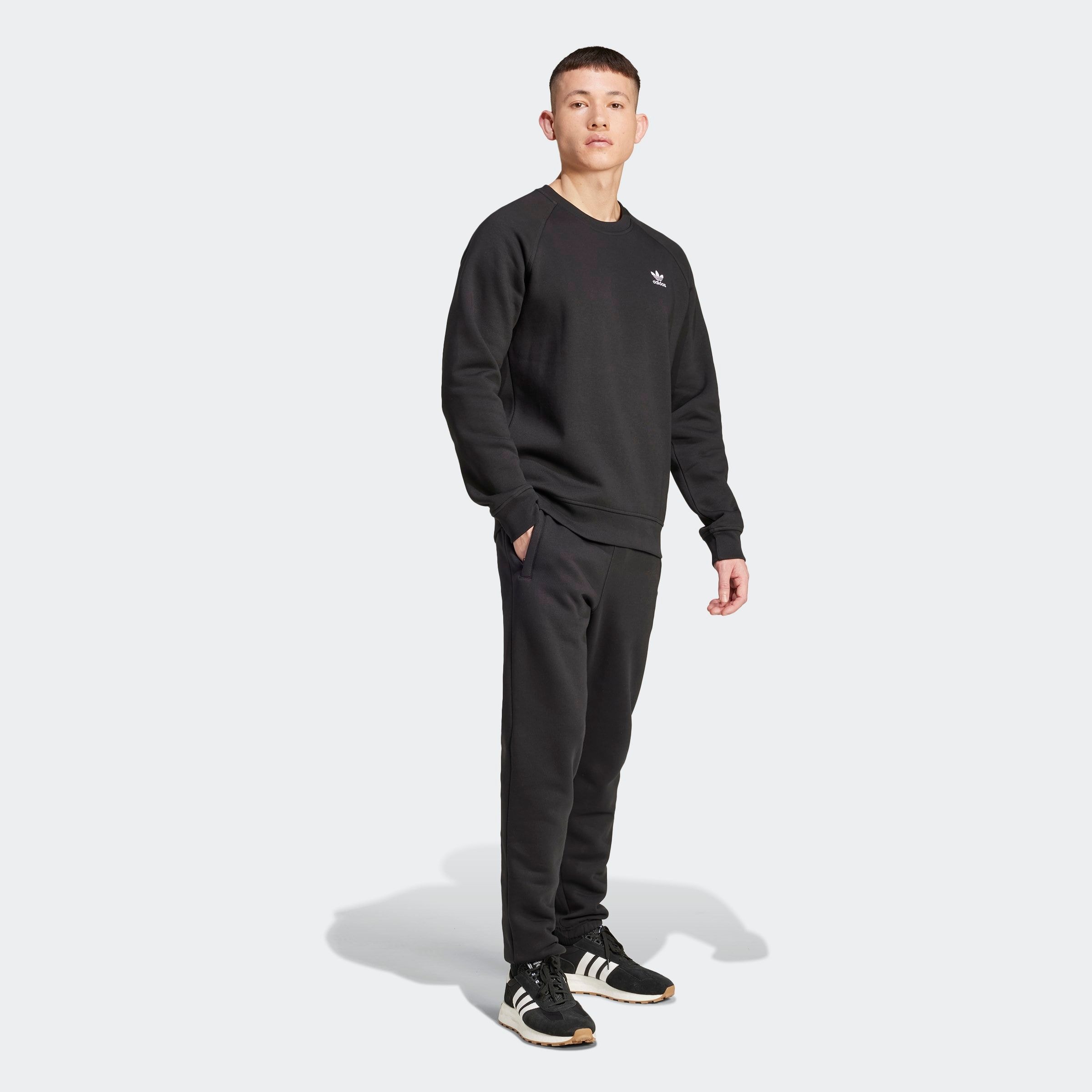 adidas Originals Sweatshirt »ESS CREW«, Essentials Pullover, weiche Innenseite
