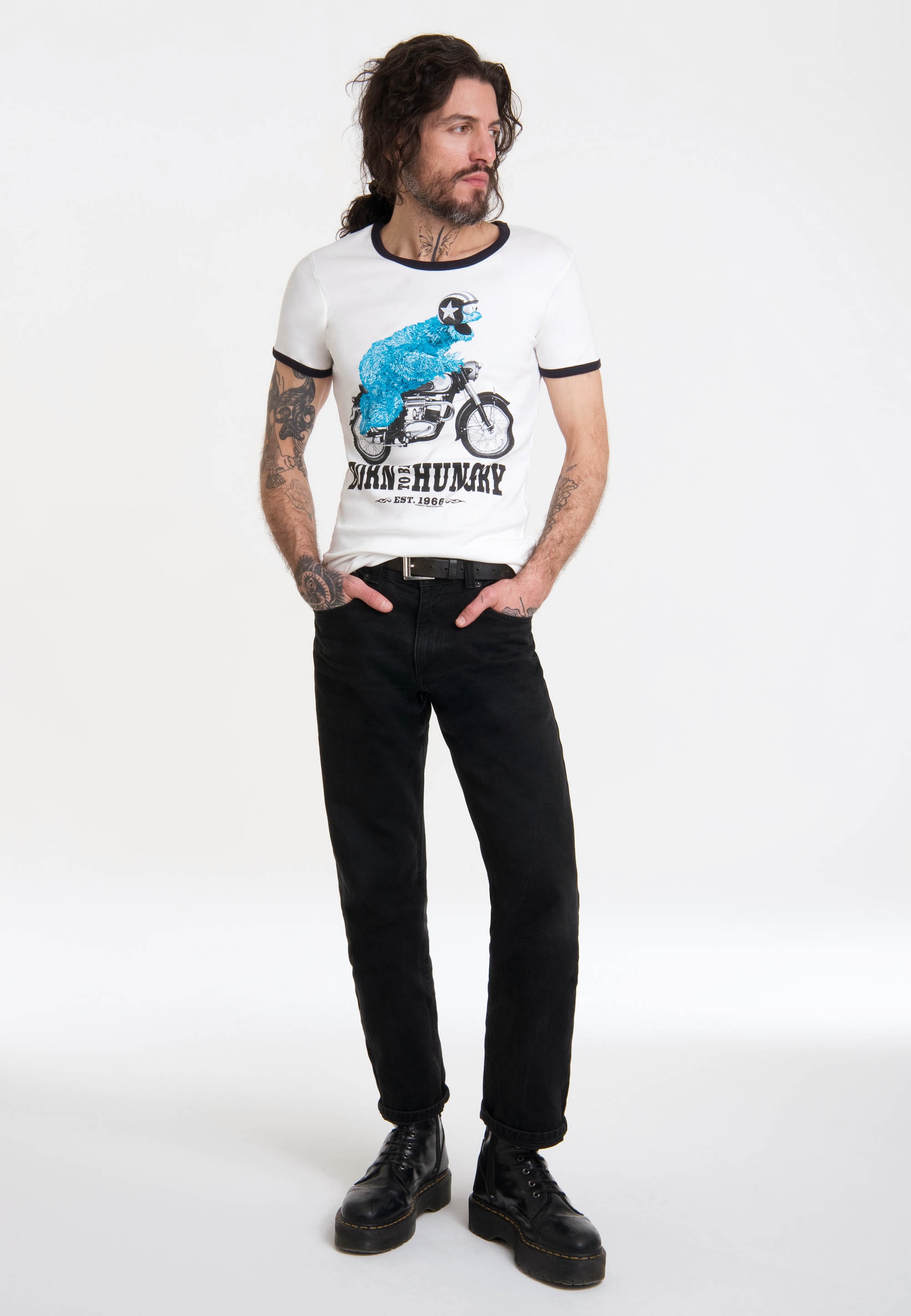 Black Friday LOGOSHIRT lizenziertem Motorrad«, | Krümelmonster mit – »Sesamstraße T-Shirt Print BAUR