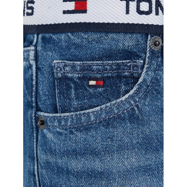 Tommy Hilfiger Girlfriend-Jeans »GIRLFRIEND MONOTYPE TAPE«, Kinder Kids  Junior MiniMe,mit Gürtelimitat in Labelfarben | BAUR
