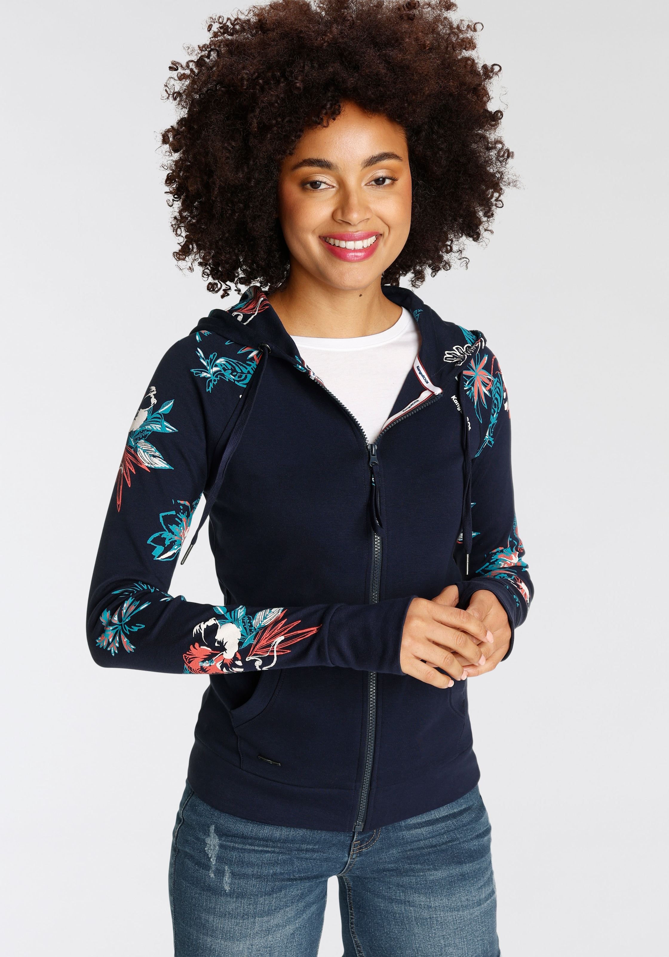 KangaROOS Kapuzensweatjacke, mit blumigem Druck im Hawaii-Look günstig online kaufen