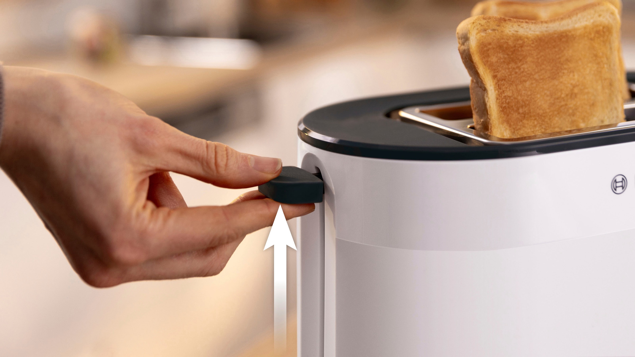 BOSCH Toaster »MyMoment TAT2M121«, 2 Schlitze, für 2 Scheiben, 950 W, integrierter  Brötchenaufsatz, Auftaufunktion, Brotzentrierung, AutoOff | BAUR