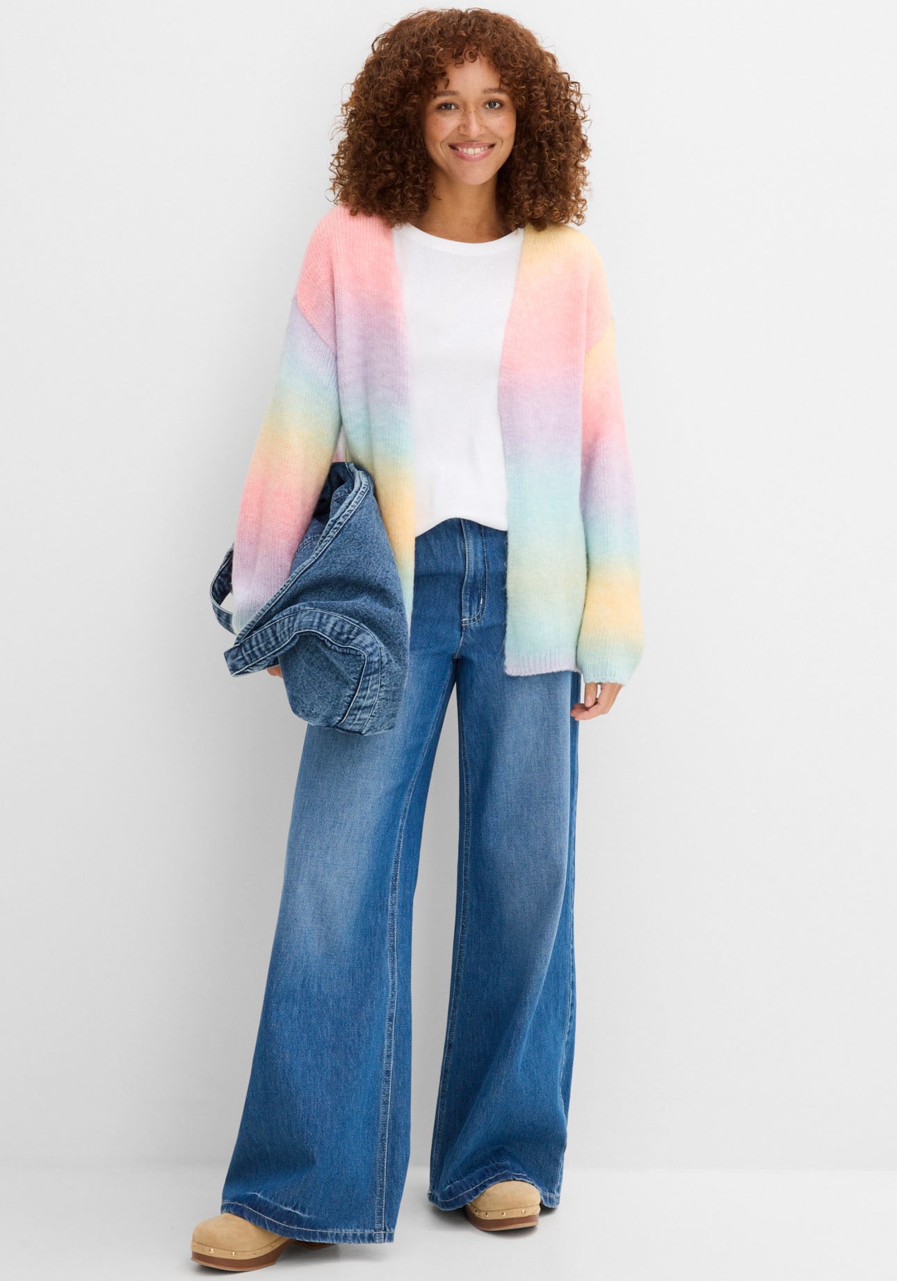 bonprix Strickjacke »Grobstrickjacke aus weichem Woll-Mix« Oversize-Passform, Multicolour-Optik, offene Form
