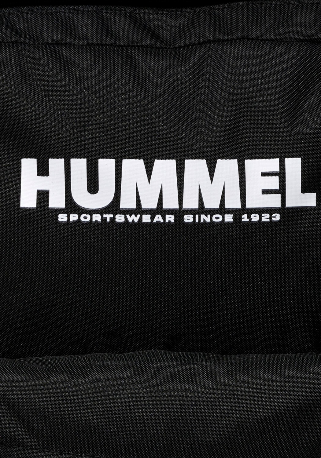 hummel Rucksack »HMLLEGACY CORE BACKPACK«, Asymmetrischer Reißverschlussverlauf