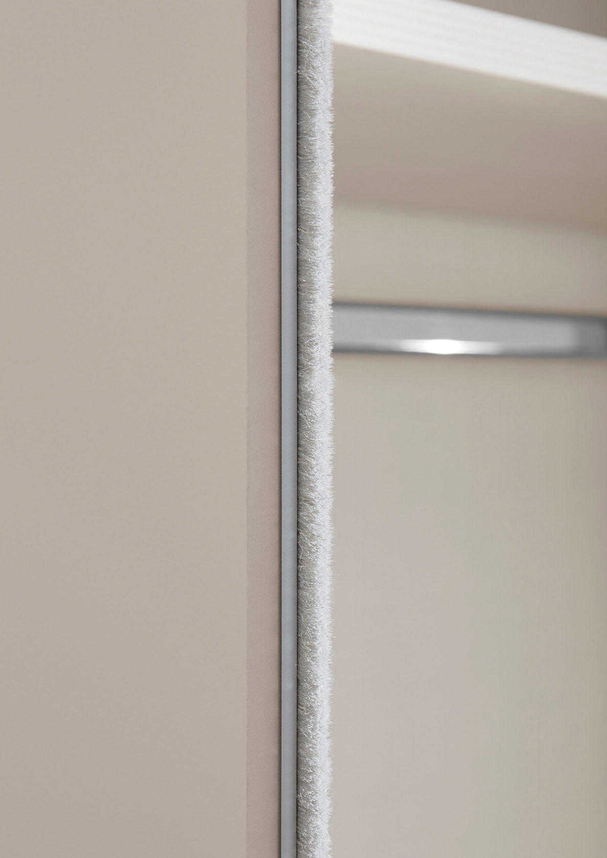 STAUD Schwebetürenschrank »Sinfonie Plus, edles Design in hochwertiger Qualität, Made in Germany«, Mit Spiegeltür und vier verschiedenen Ausstattungsvarianten