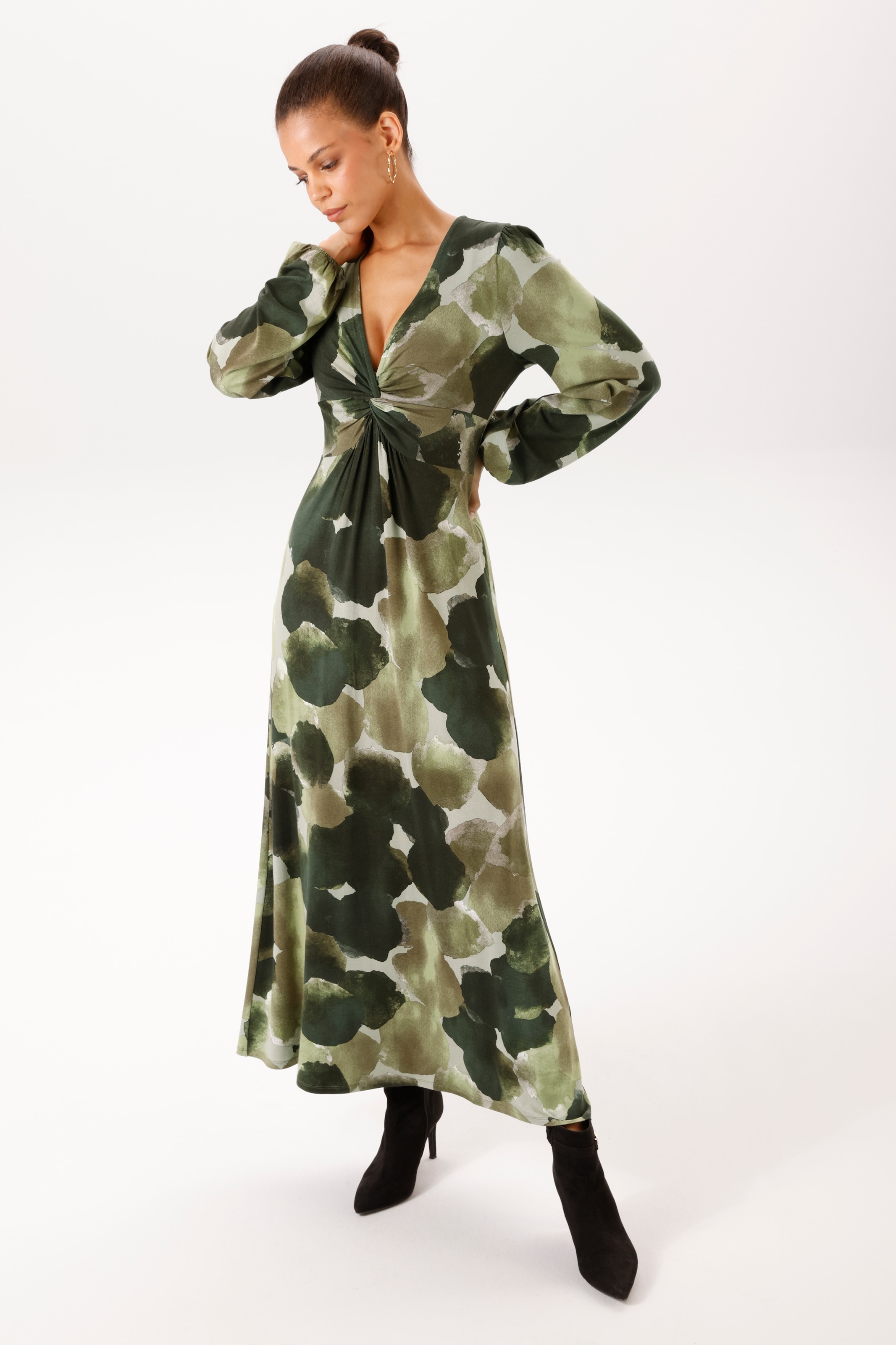 Aniston CASUAL Maxikleid mit raffiniertem Knoten am Dekolleté - NEUE KOLLEKTION