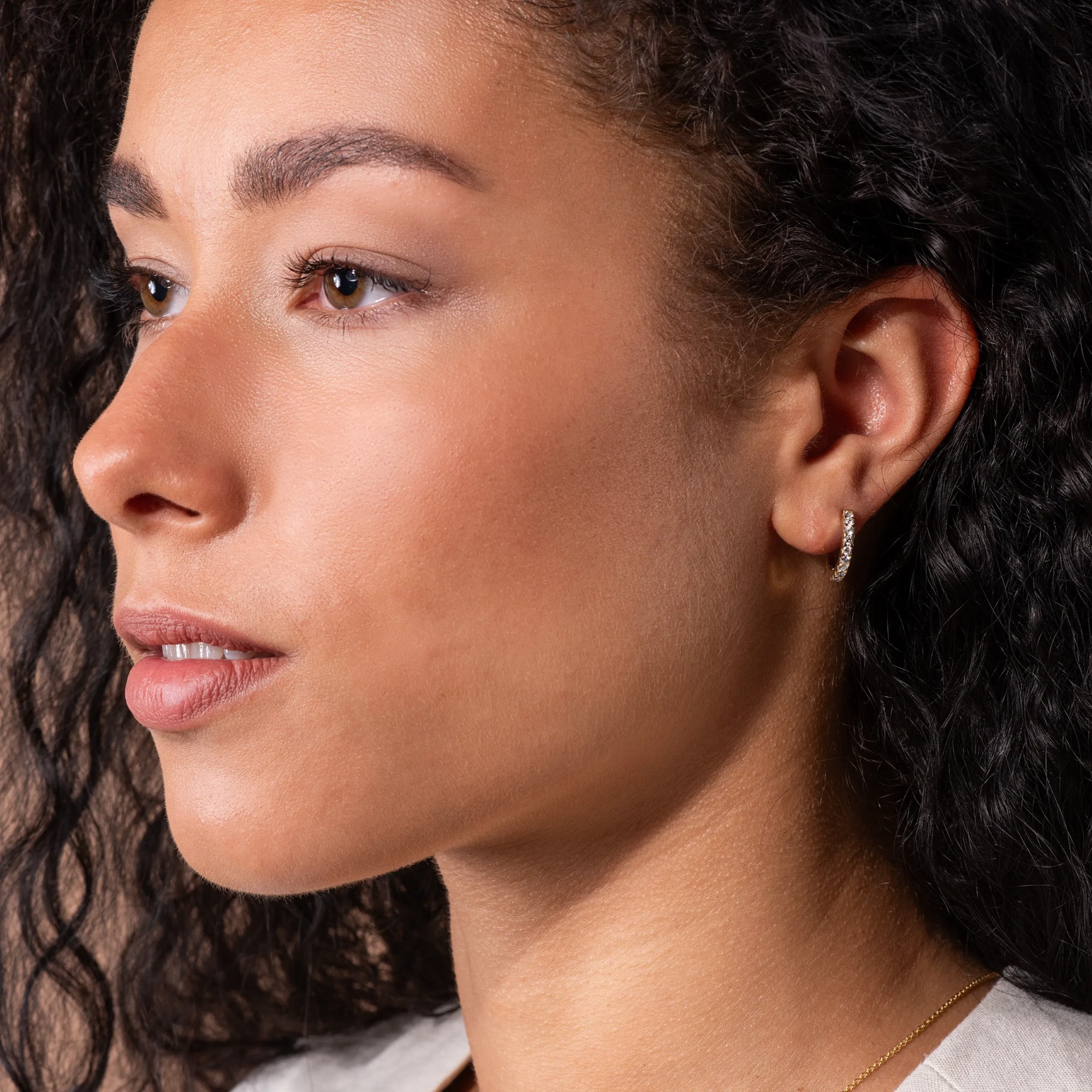 LYOMI Paar Creolen »585/-Gelbgold 20 synth. Diam. 0,47ct.«