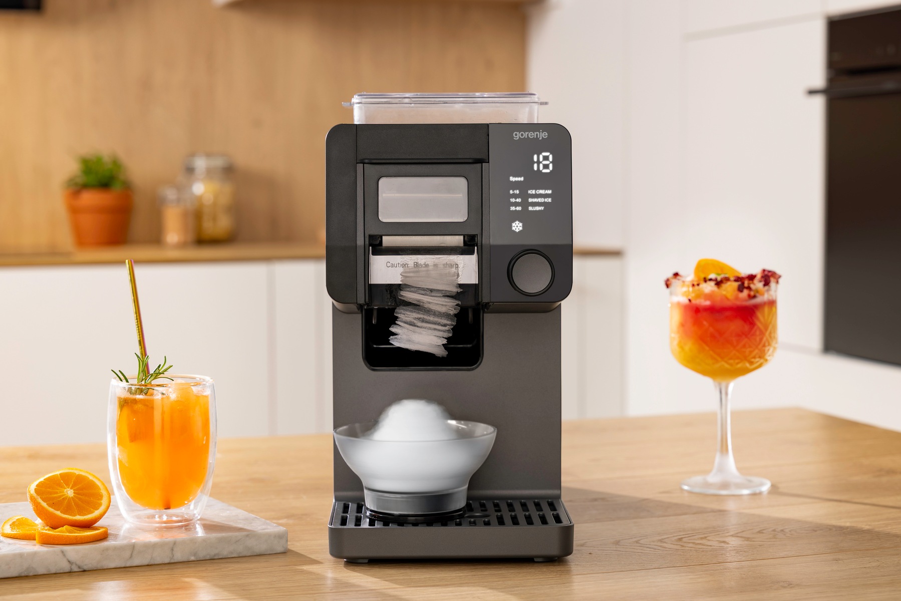 GORENJE Eismaschine »GIICM - 3in1 Instant Eismaschine« 200 W Eis & Slushy in 90 Sek., 1 L, Selbstreinigungsfunktion, max. 35kg/Tag