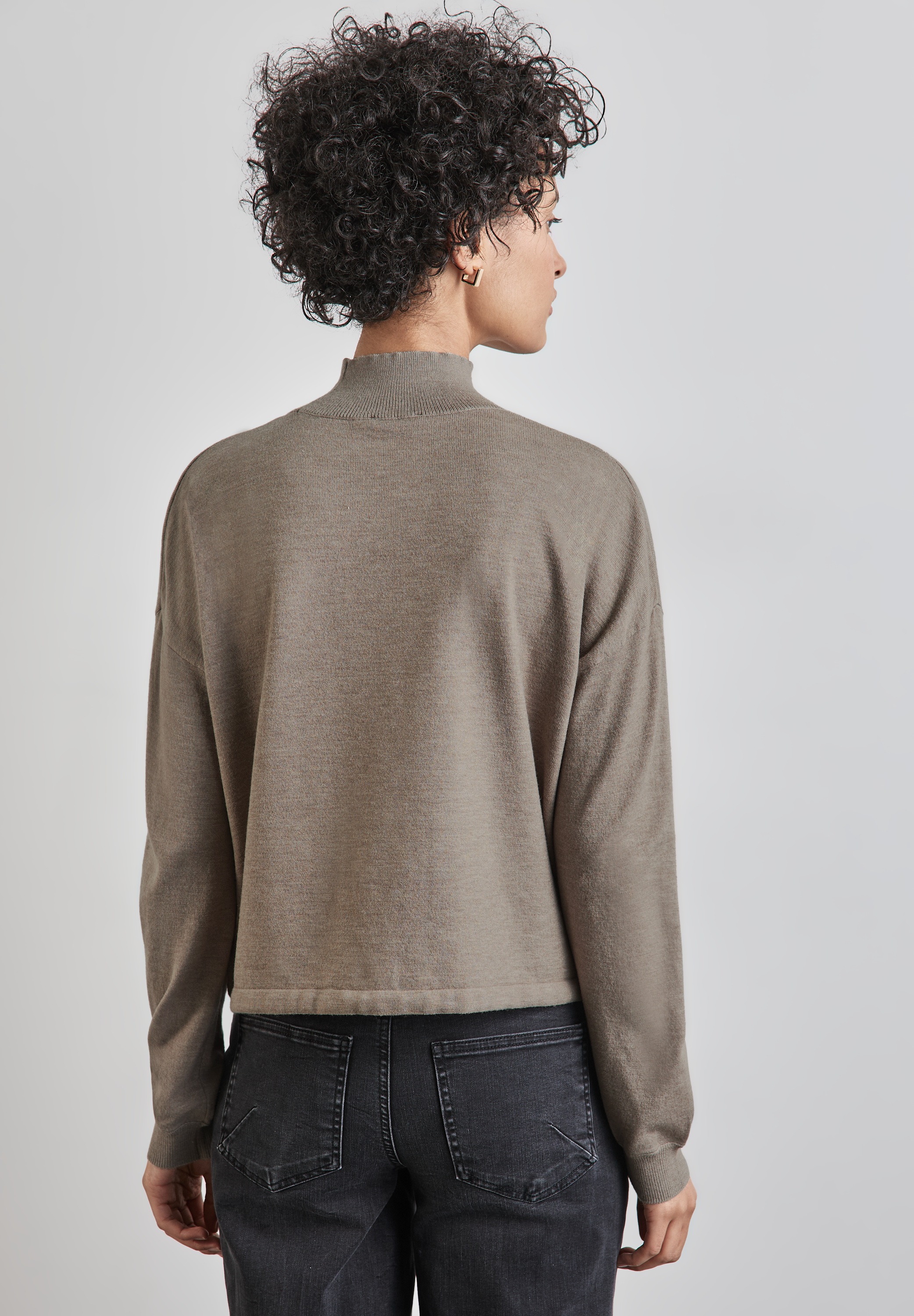 STREET ONE Stehkragenpullover, im angenehmen Materialmix