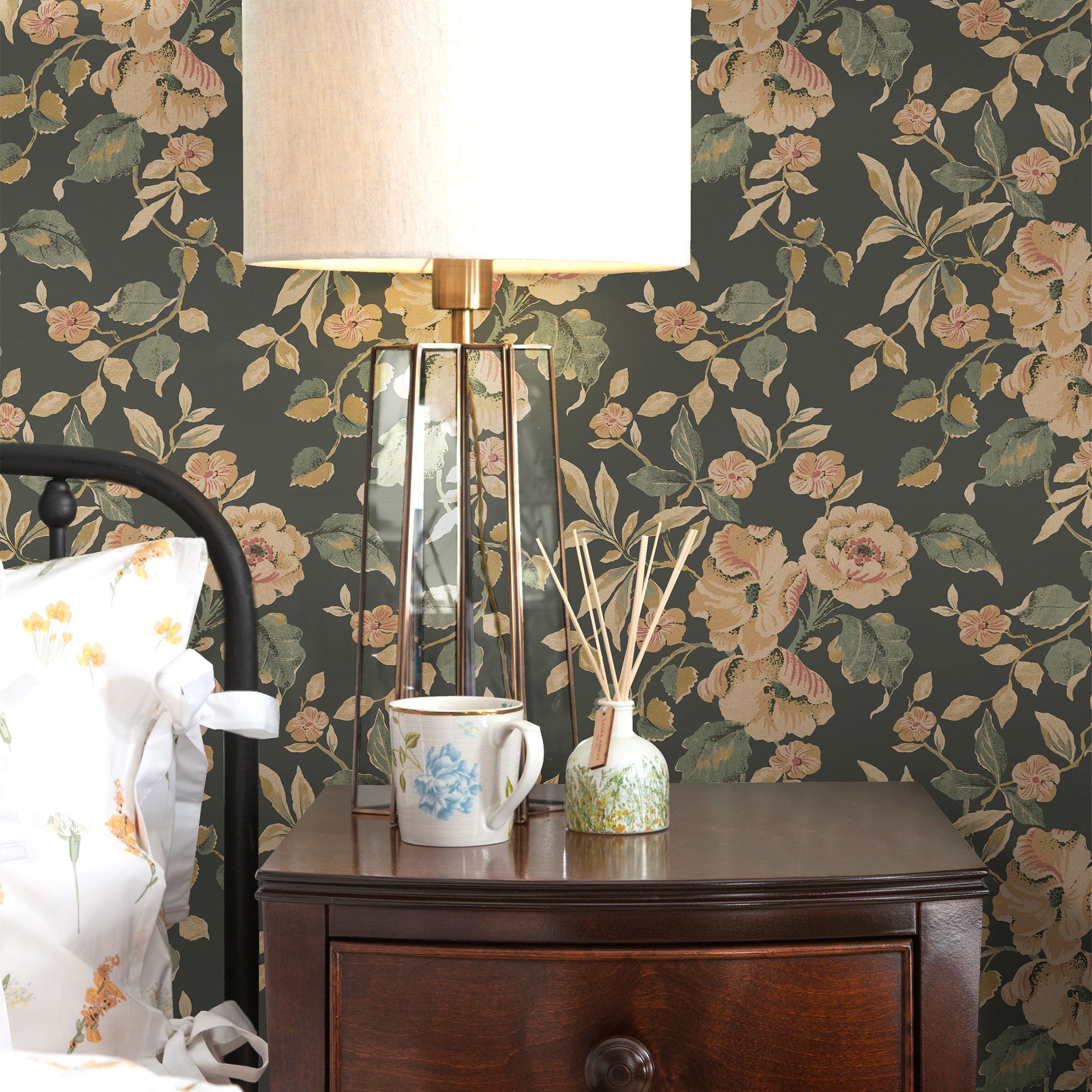 LAURA ASHLEY Vliestapete "Alyworth Trail Fern" geblümt glatt 10mx52cm (ca. 5m2)