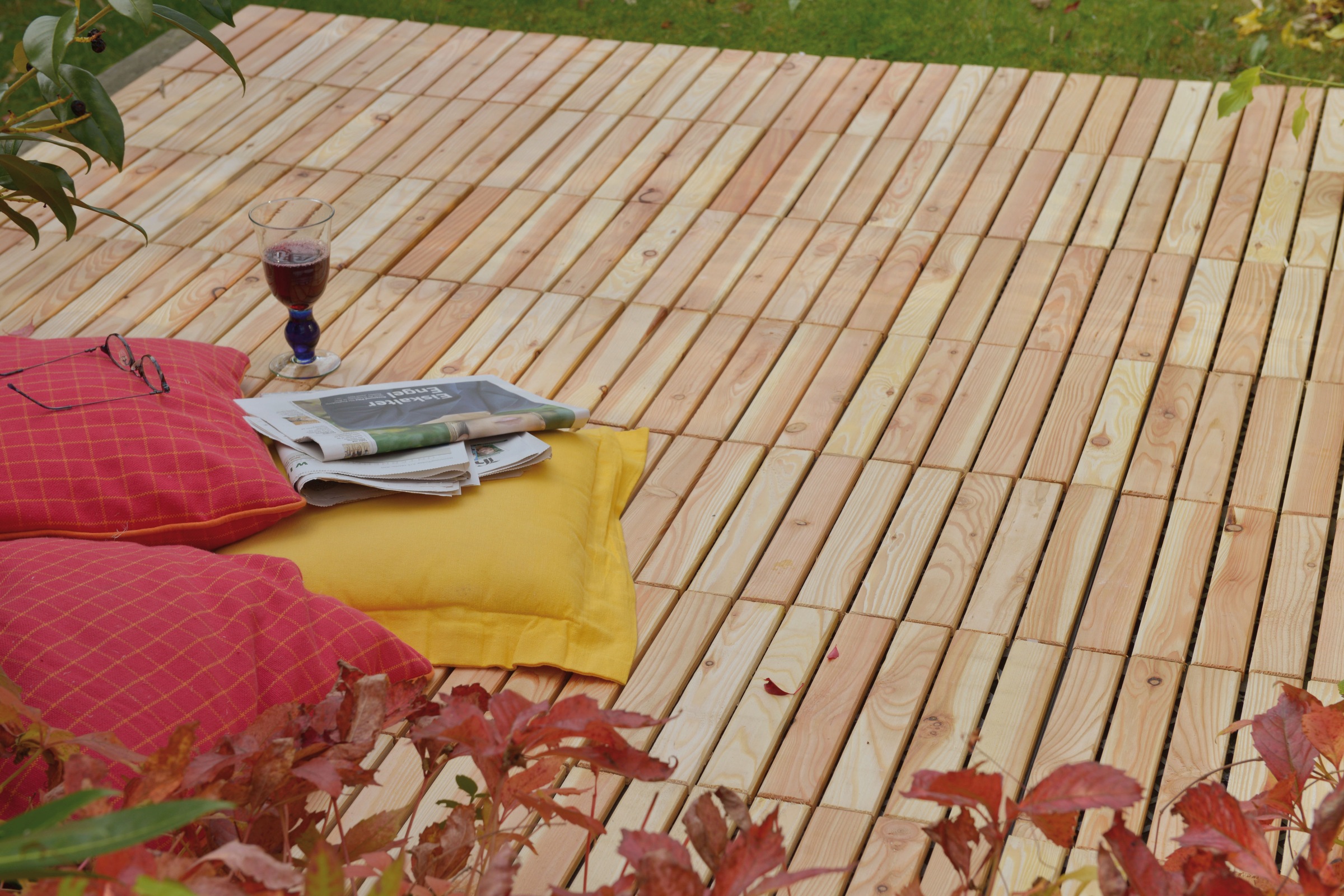 Klickfliesen KONIFERA, B:30mm L:30mmnatur, Holzwerkstoff, Hartbodenbeläge, "aus hochwertigem Lärchenholz", 20 Fliesen à 30x30 cm, einfaches