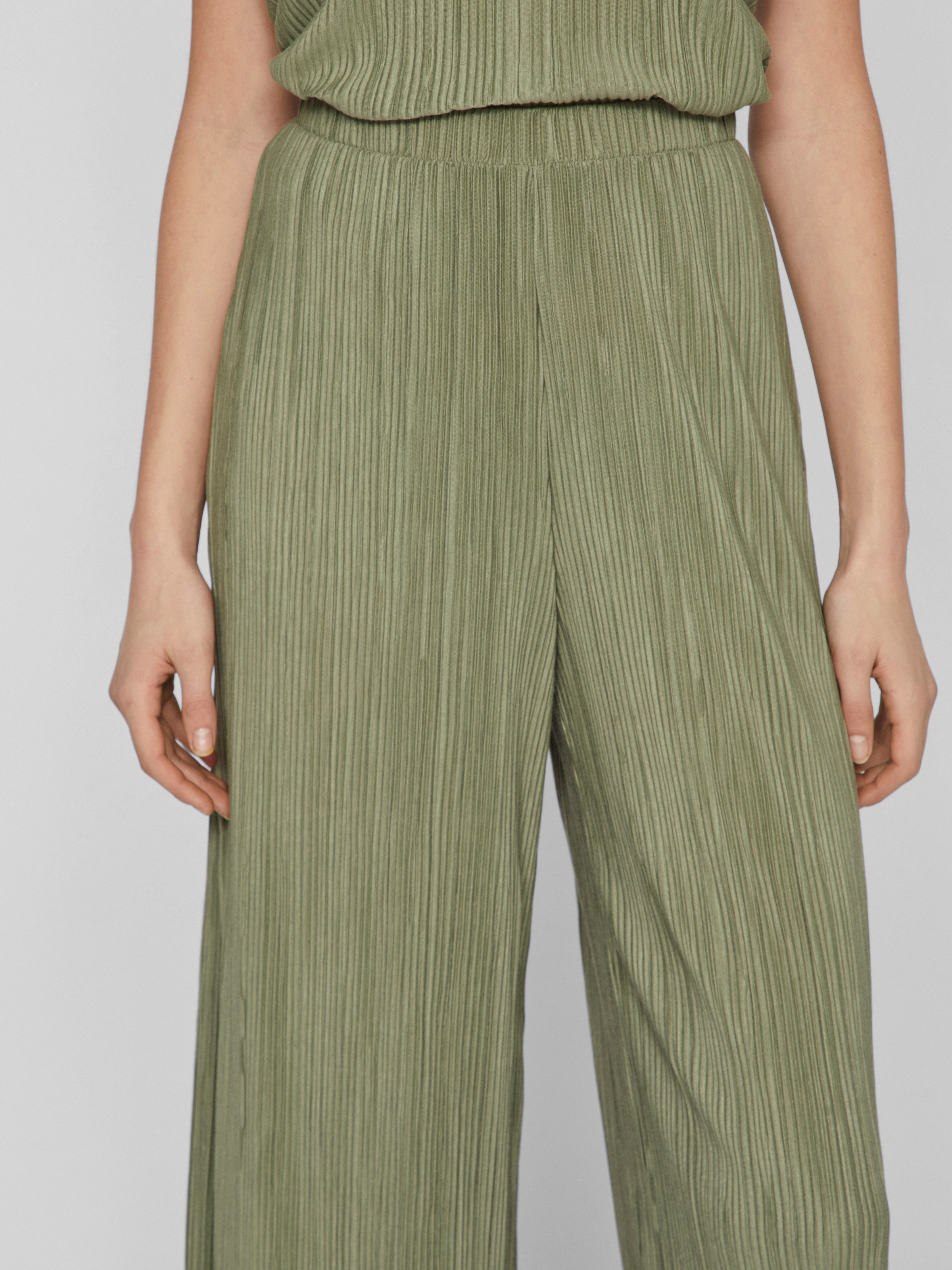 Vila "VIPLISA HW CULOTTE PANTS - NOOS" Sommerhose, plissierte Optik günstig online kaufen