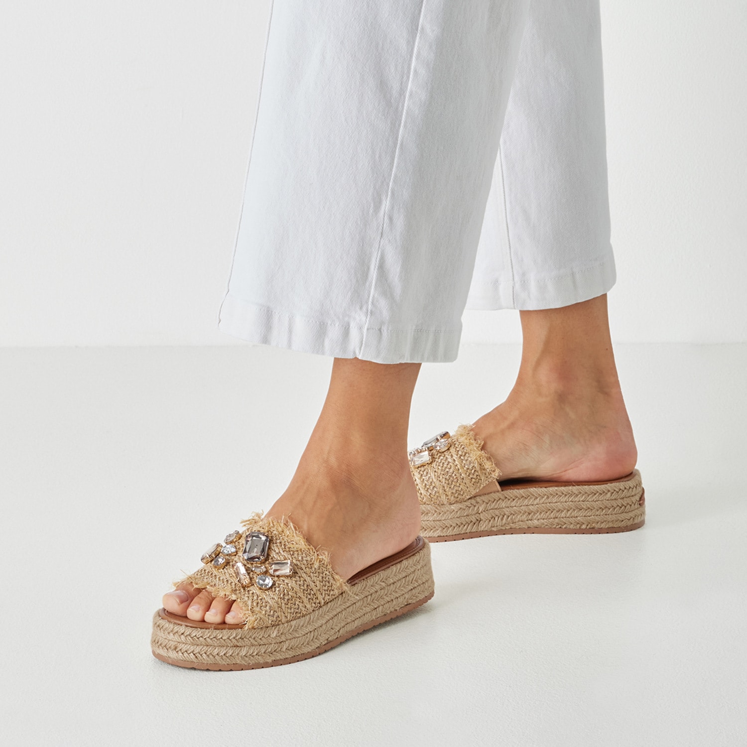 Tamaris Pantolette  Plateau, Schlüpfschuh, Sommerschuh mit funkelnden Schmucksteine