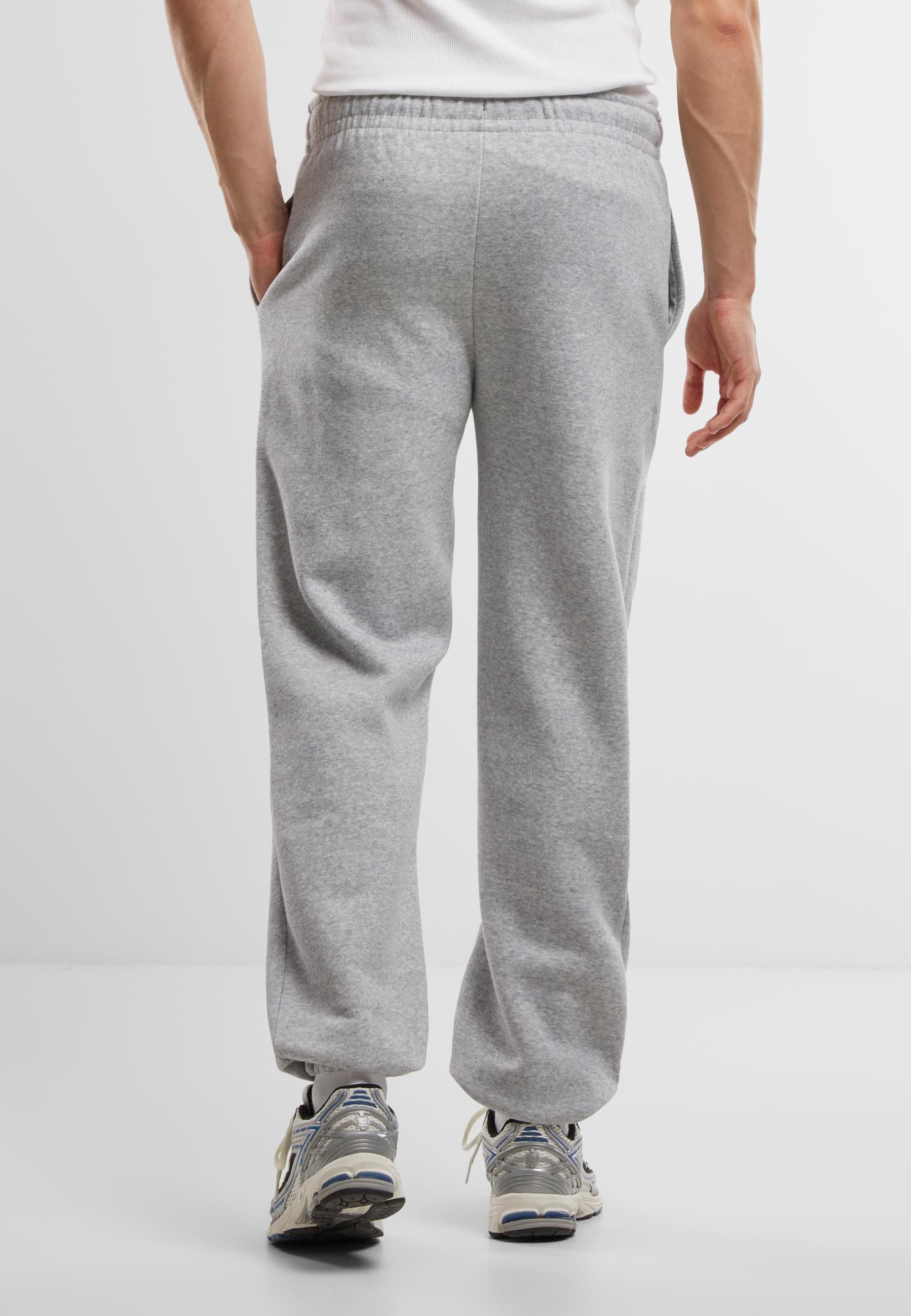 URBAN CLASSICS Jogginghose »Urban Classics Basic Essential Sweatpants«, (1 tlg.)