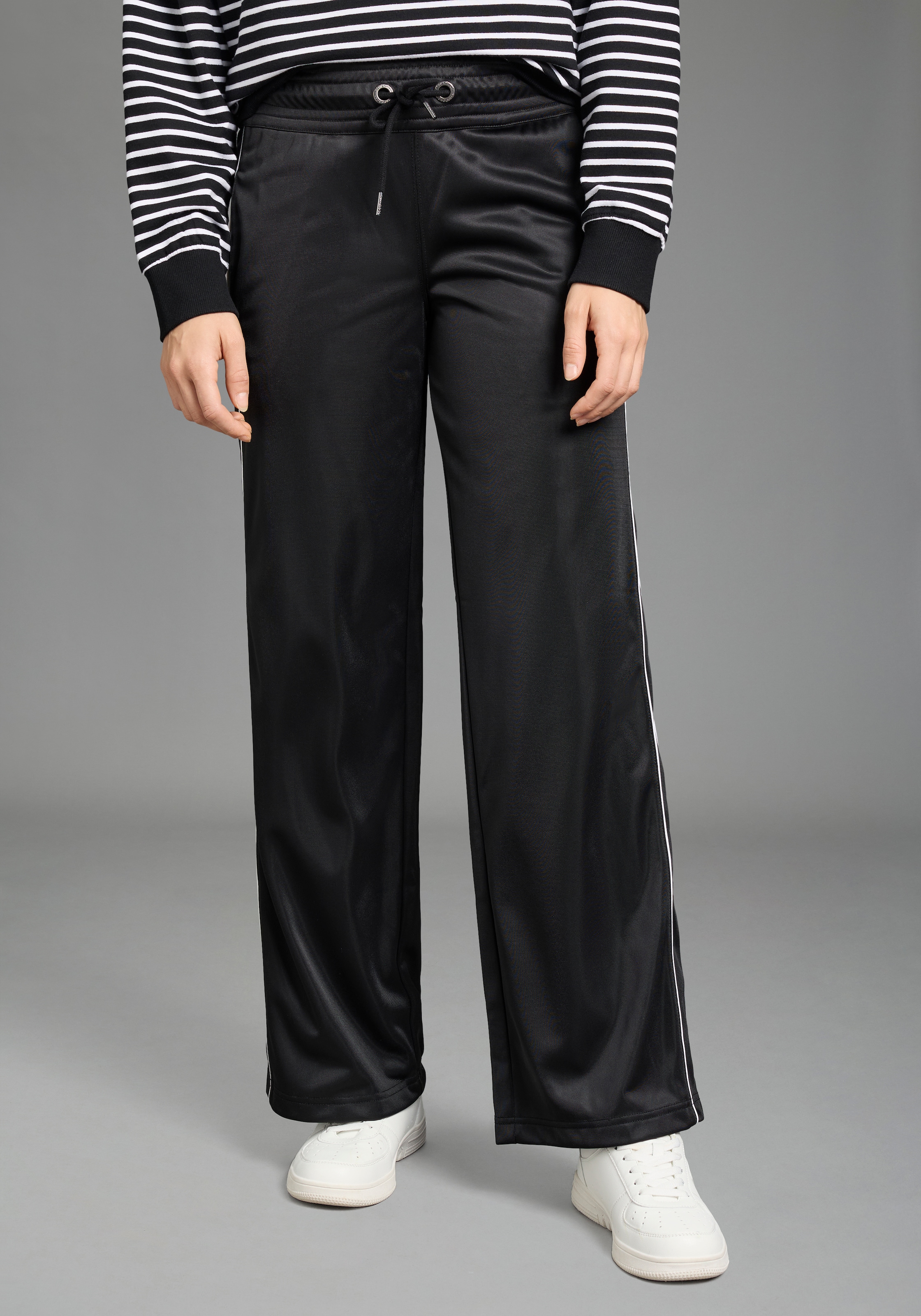 KangaROOS Sporthose casual Trikot-Hose, bequemer Schnitt, mit Bindeband am günstig online kaufen