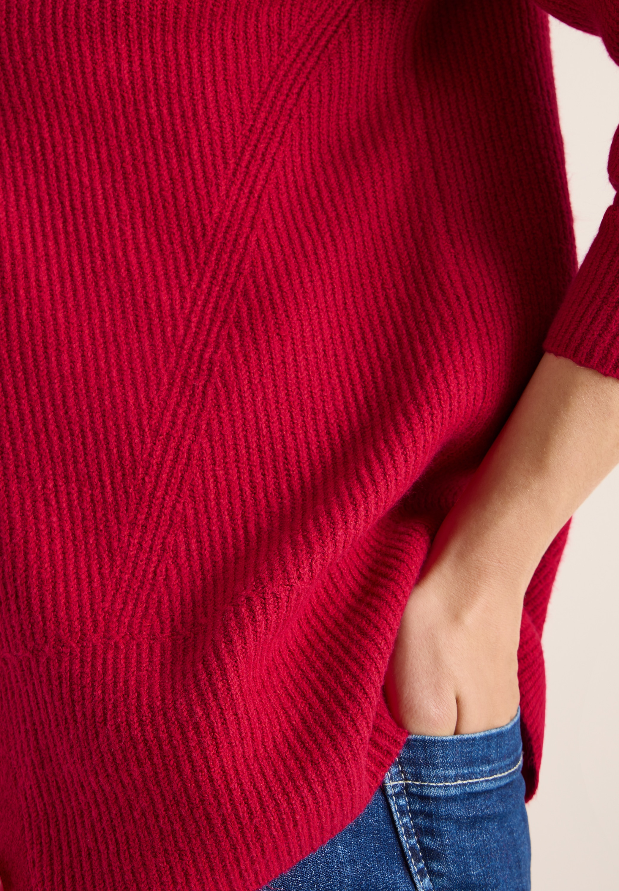 Cecil Cardigan mit Strukturdetail und Knopfleiste