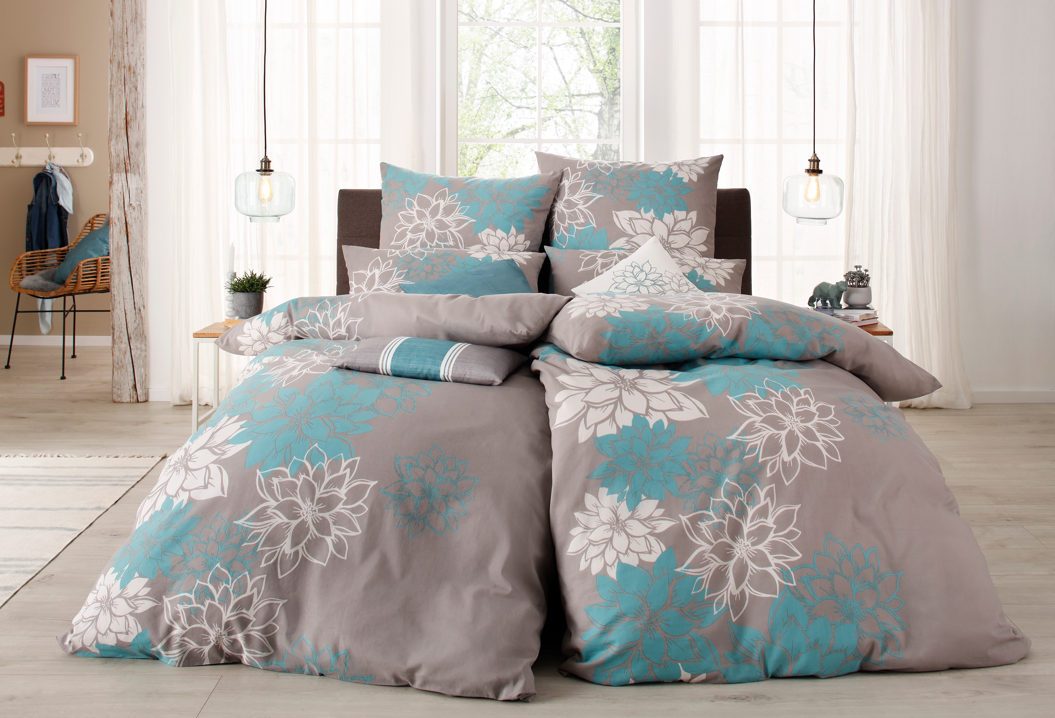 OTTO home Bettwäsche "Susan in Gr. 135x200 oder 155x220 cm" 2 in verschiedenen Qualitäten, romantische Bettwäsche mit Blumen