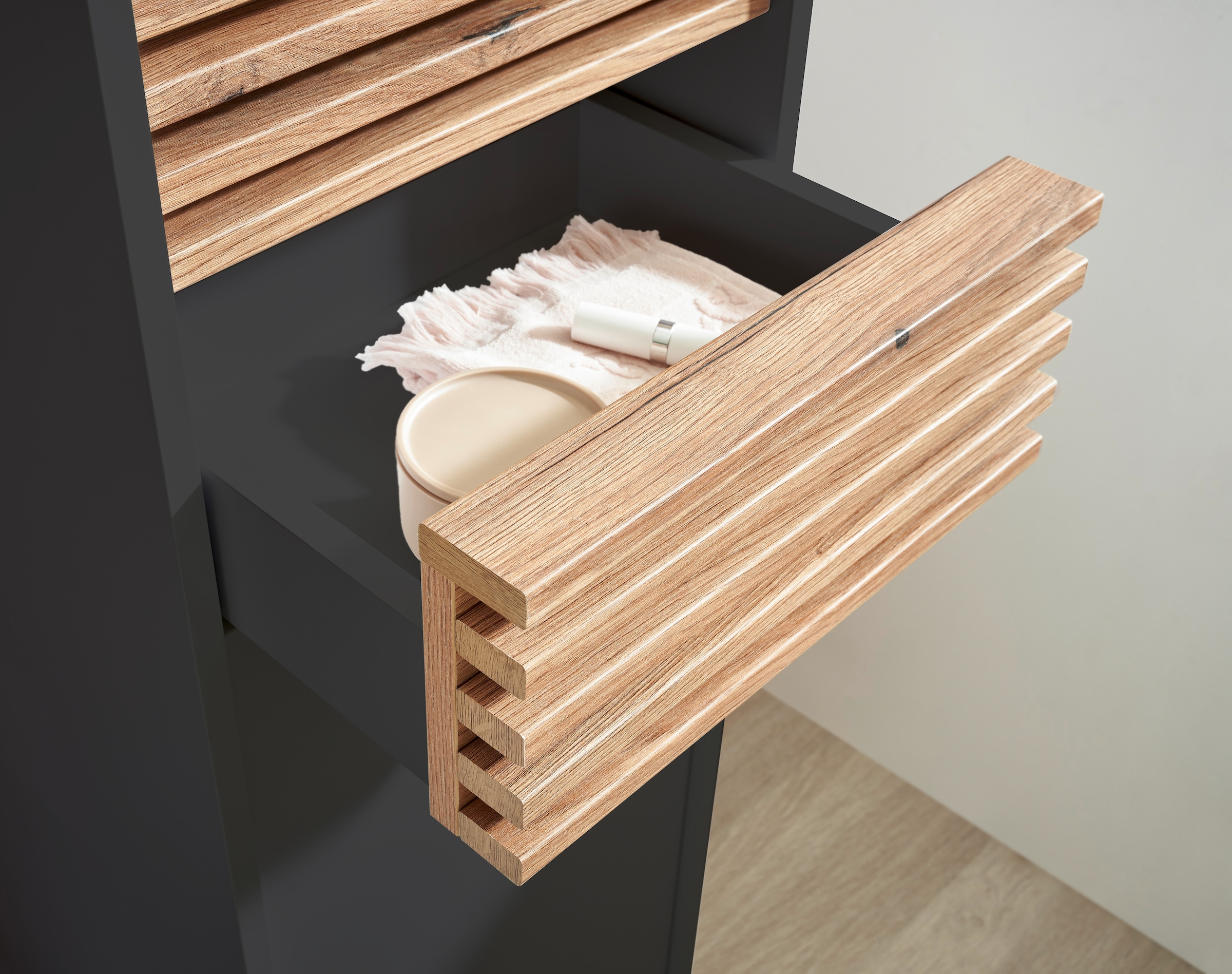 BASIC by Balculina Hochschrank »Liguria B/H/T 38x191x35 cm« 1 Stk. tlg. Breite 38cm, Unterflurauszug, FSC-Mix 70%