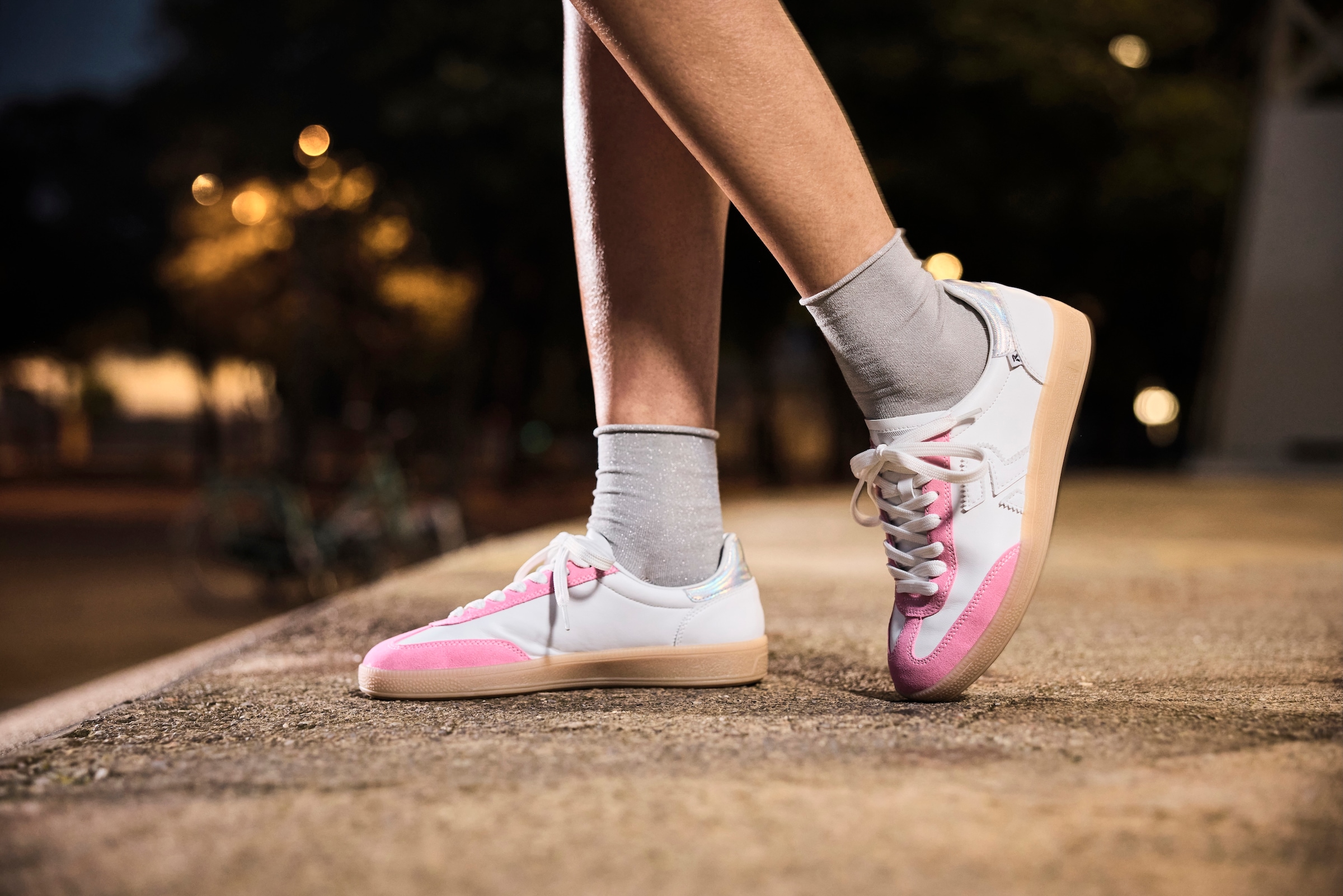 RIEKER Sport Sneaker »San Diego«, Retro-Sneaker, Freizeitschuh, Halbschuh mit herausnehmbarem Fußbett