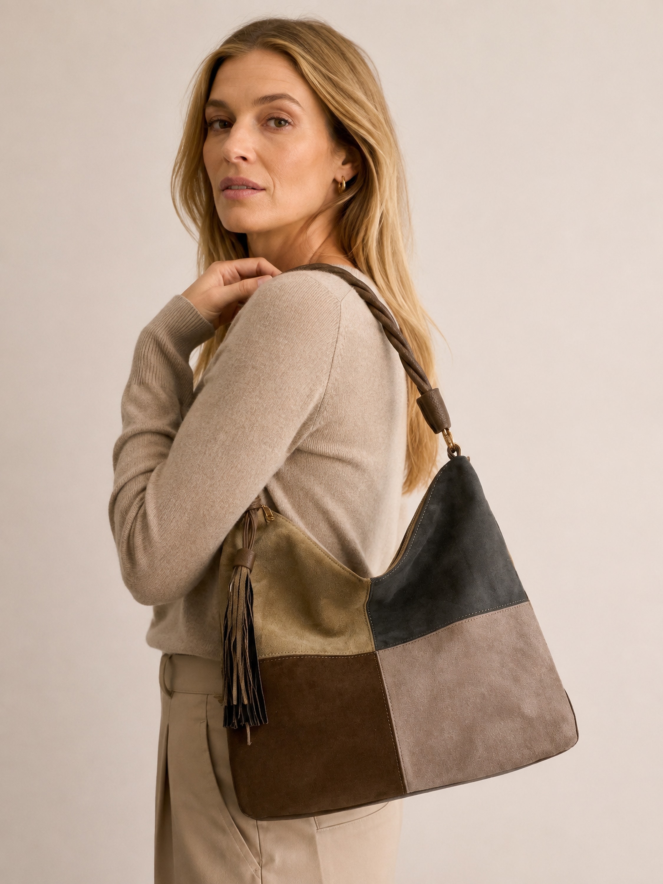 COLLEZIONE ALESSANDRO Schultertasche »Patchwork« Patchwork-Optik aus softem Velourimitat