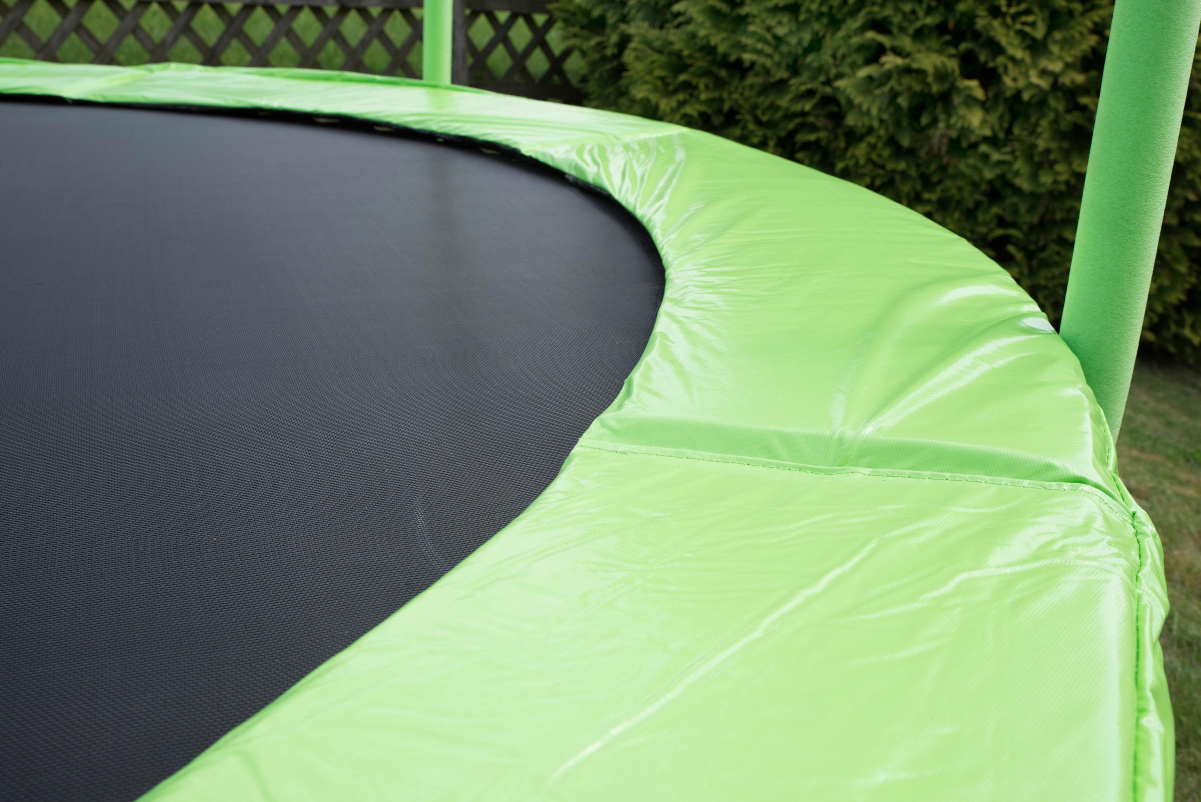 STAMM SPORTS Gartentrampolin »SS-GT«, Ø 366 cm, (3), Anti-Roll-Over-Schutz, farbig verkleidete Netzpfosten