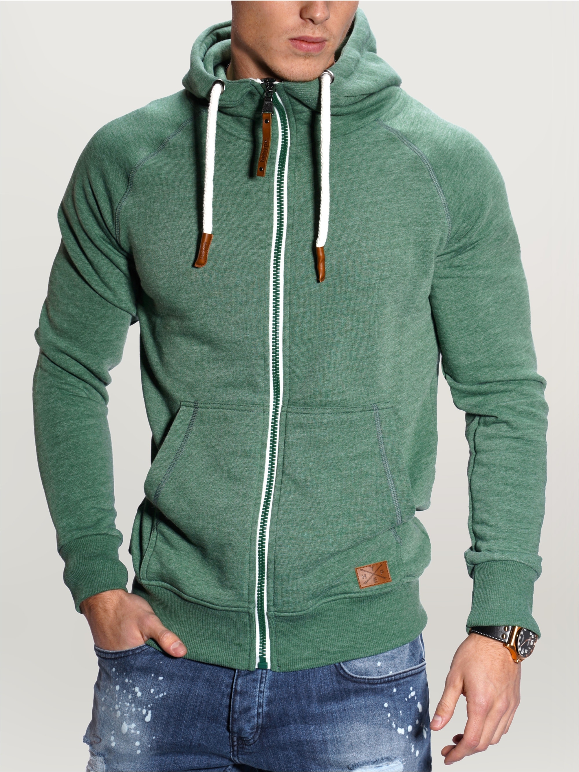 behype Sweatjacke »BHTANSER«, mit praktischem Kordelzug