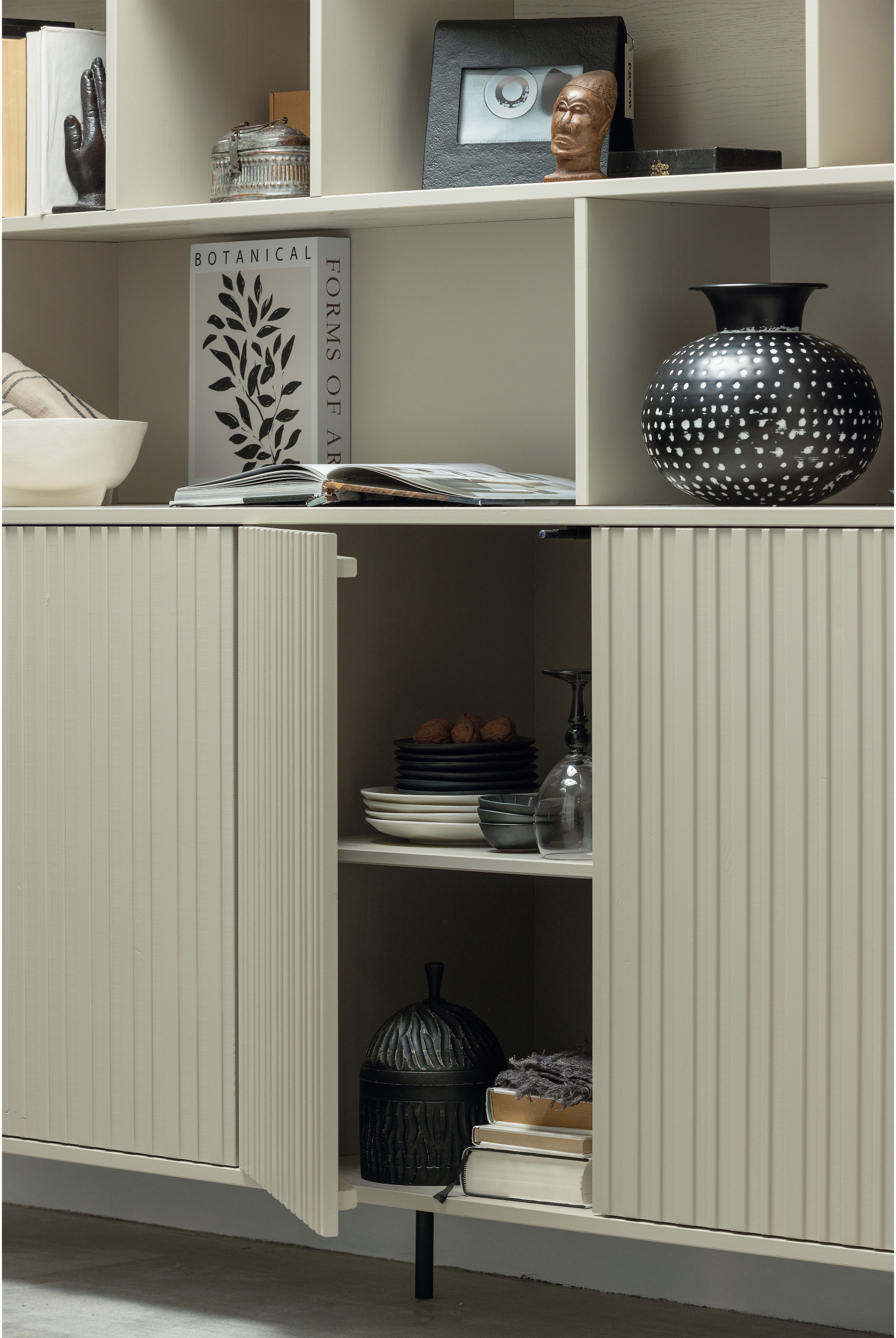 WOOOD Aktenschrank »WOOOD NEW GRAVURE AUFSATZSCHRANK KIEFER DUST [fsc]« New Gravure Aufsatzschrank, FSC-Kiefer bietet stilvolle Präsentation