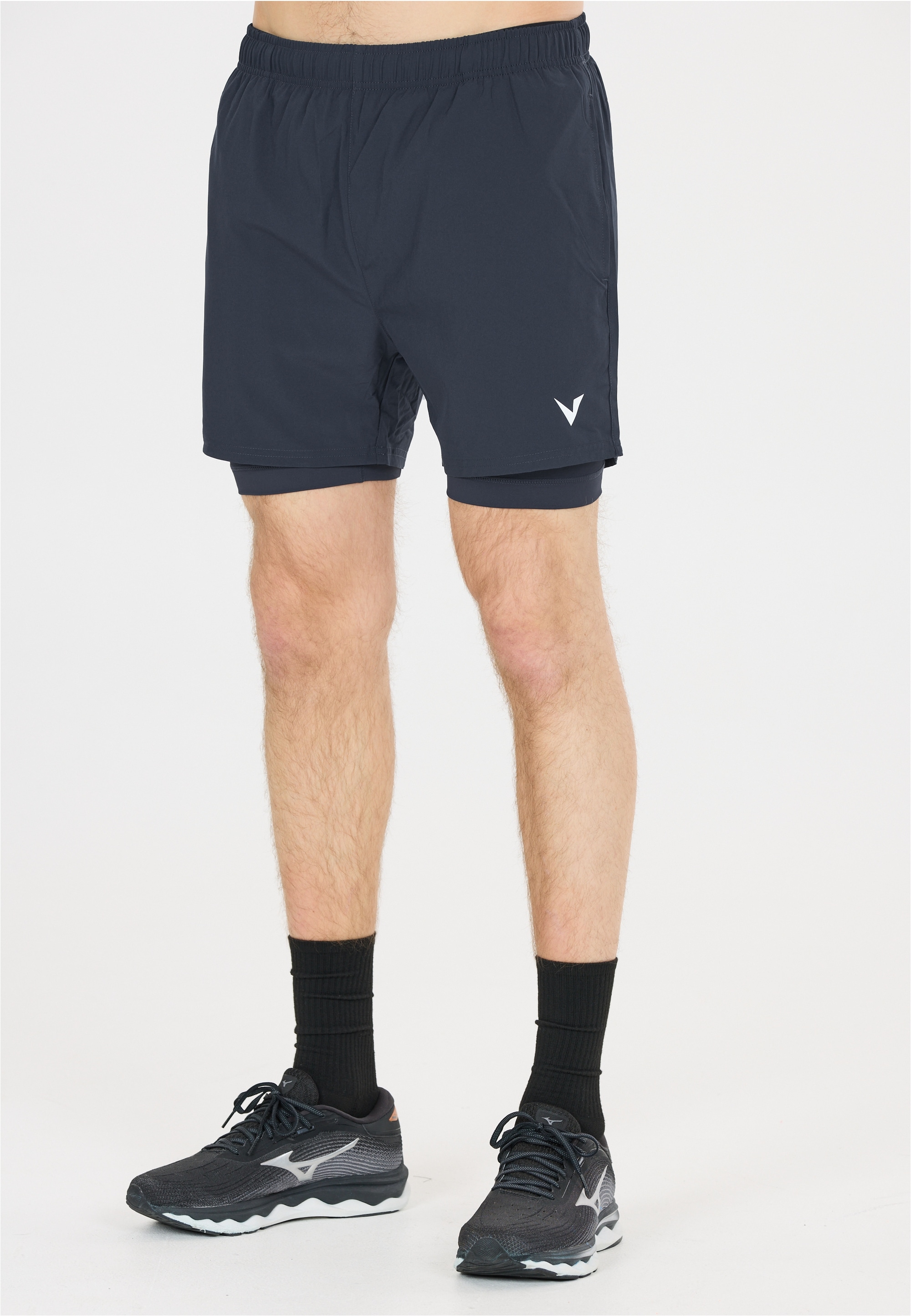 Virtus Shorts "Zayne V2" mit elastischem Bund und innenliegendem Kordelzug günstig online kaufen