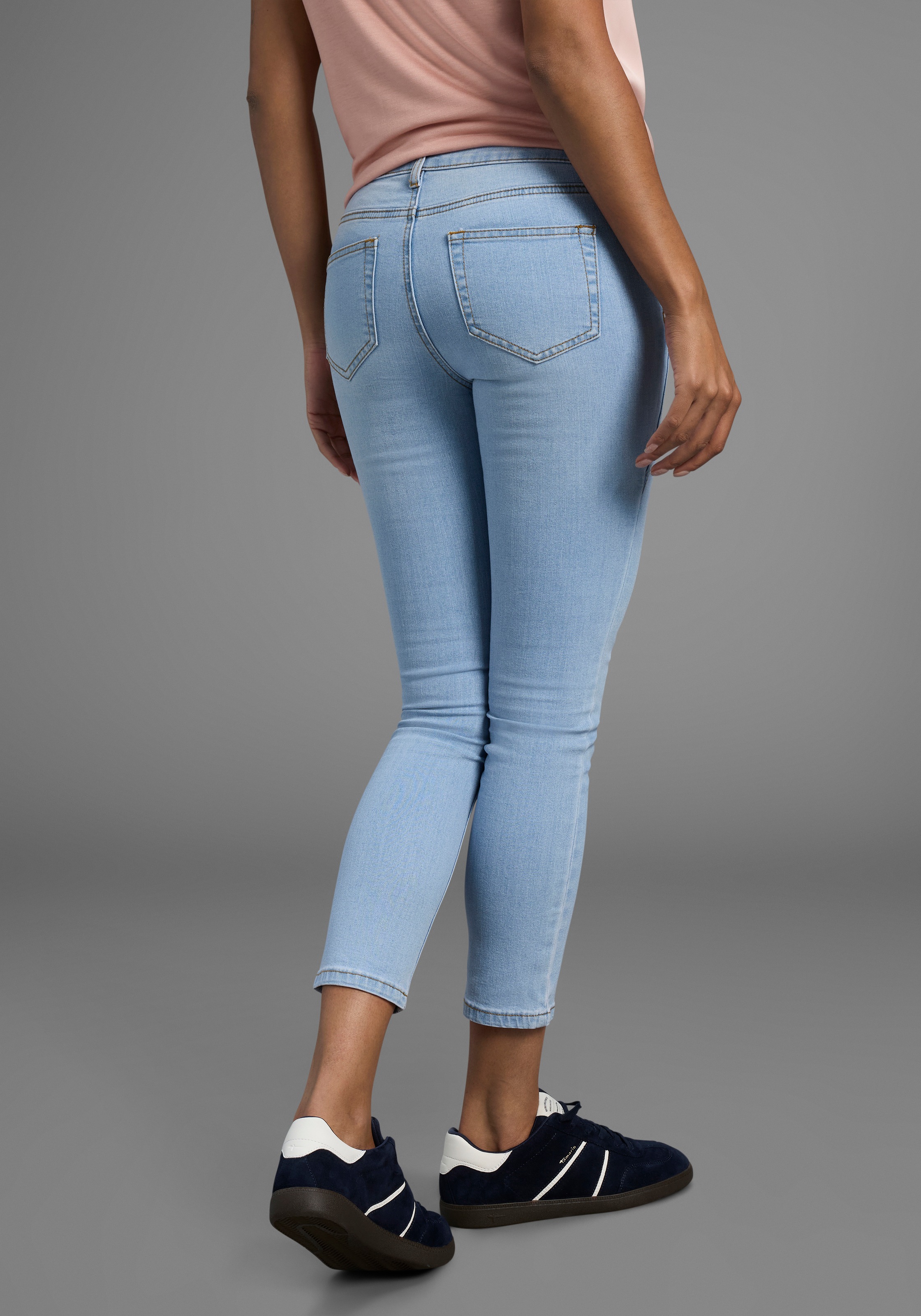 Arizona 7/8-Jeans "mit Keileinsätzen" extra-enger Schnitt, Used-Look-Waschu günstig online kaufen